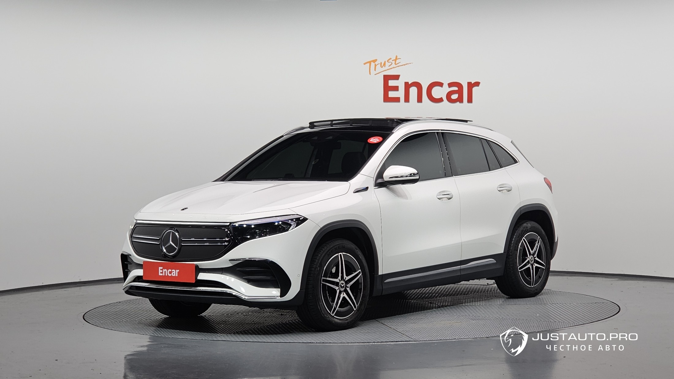 Автомобиль Mercedes-Benz EQA