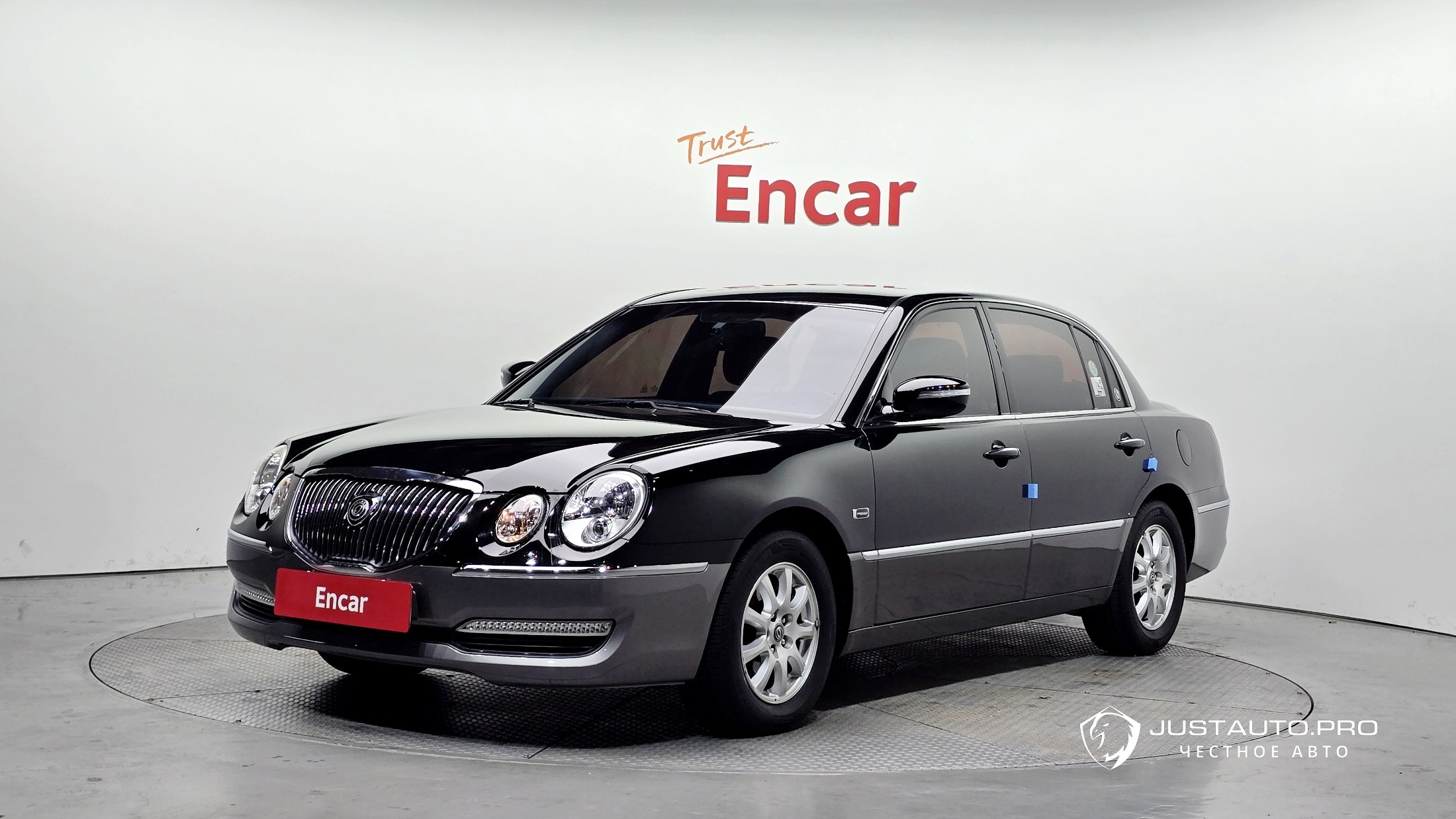 Автомобиль Kia OPIRUS