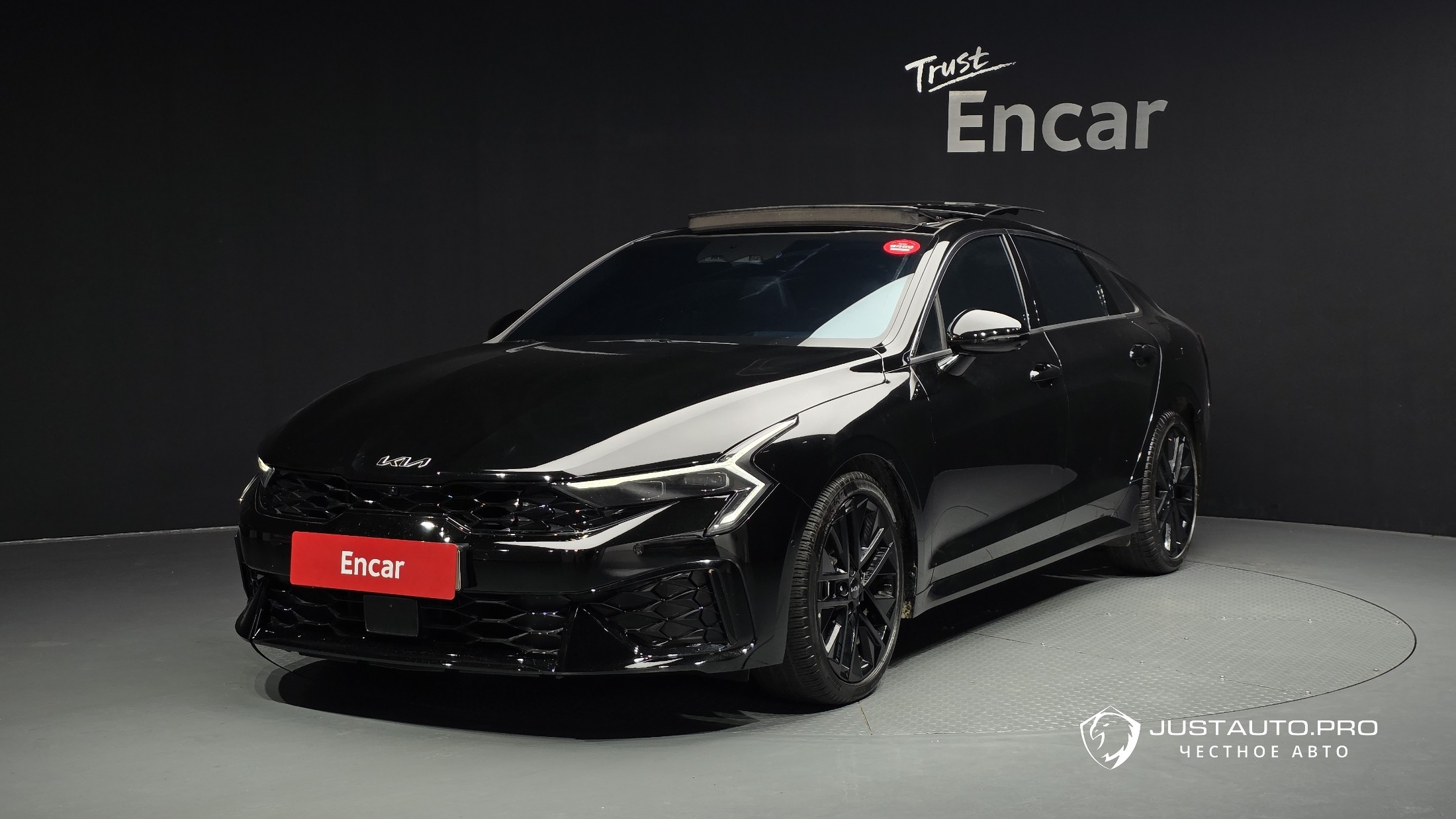 Автомобиль Kia K5