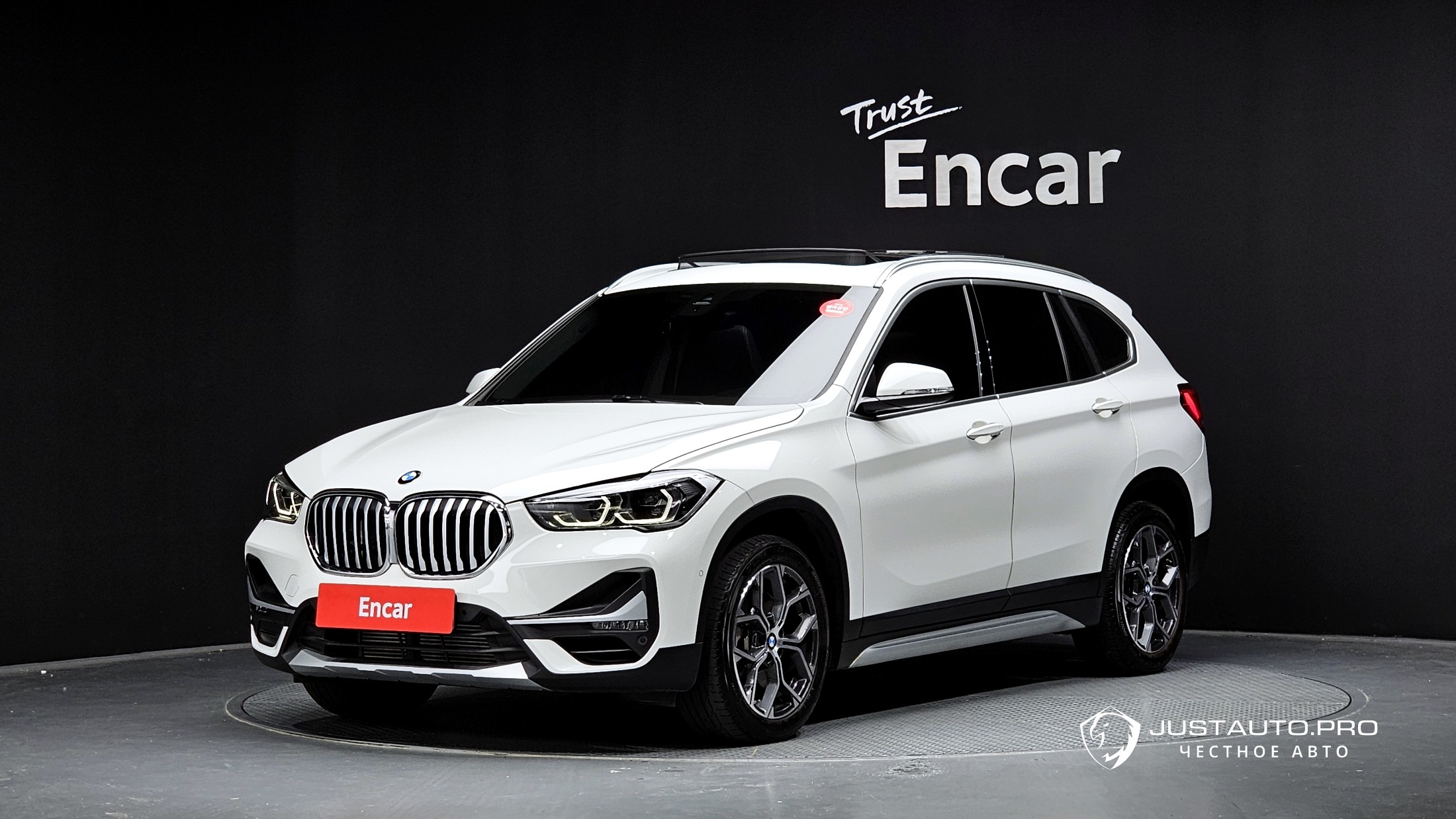 Автомобиль BMW X1