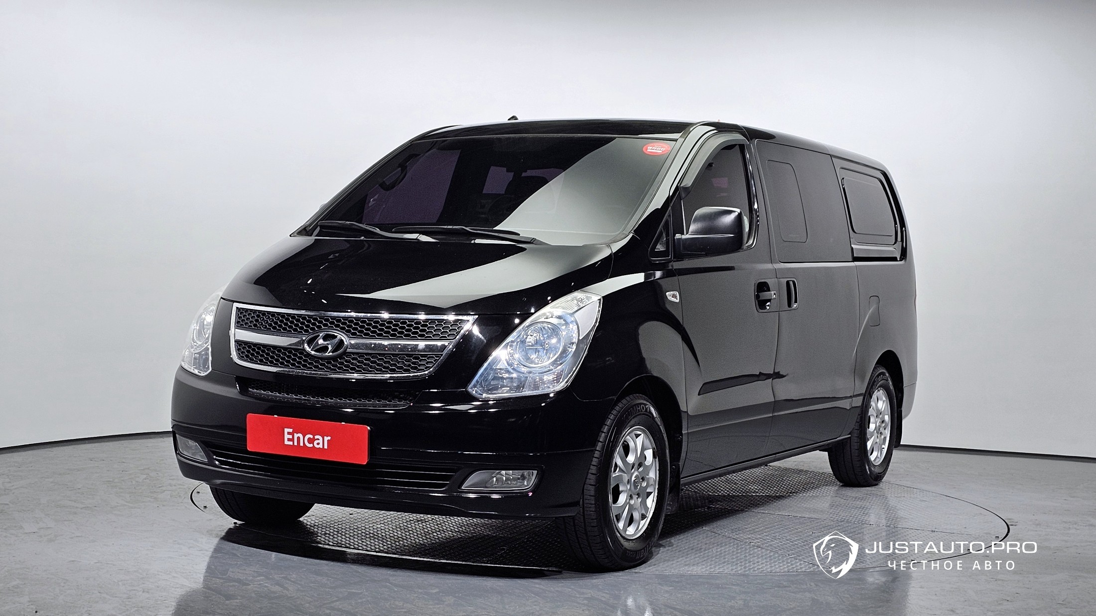 Автомобиль Hyundai Starex