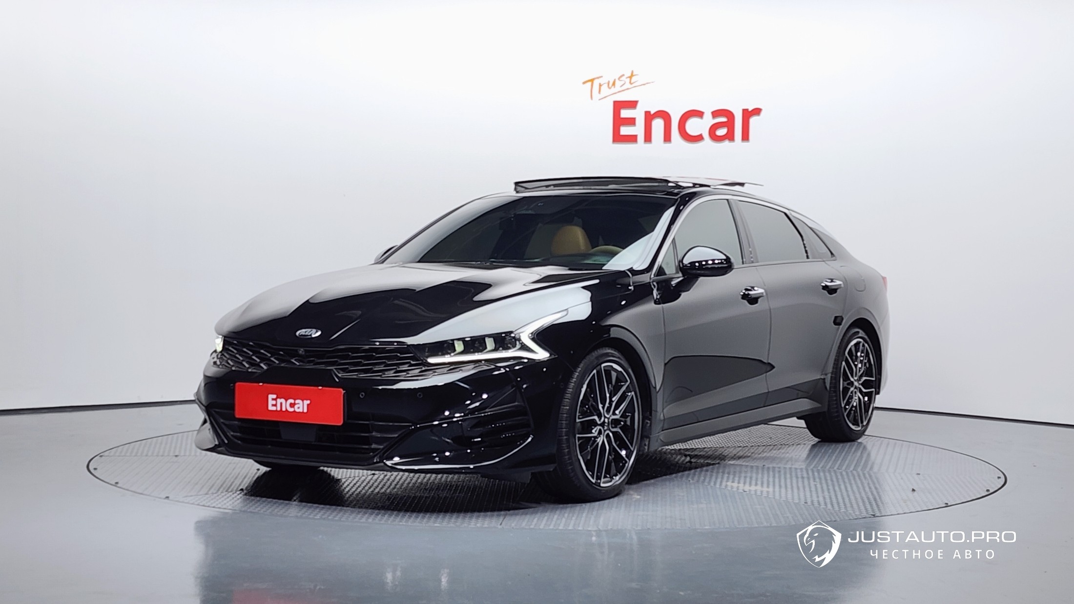 Автомобиль Kia K5