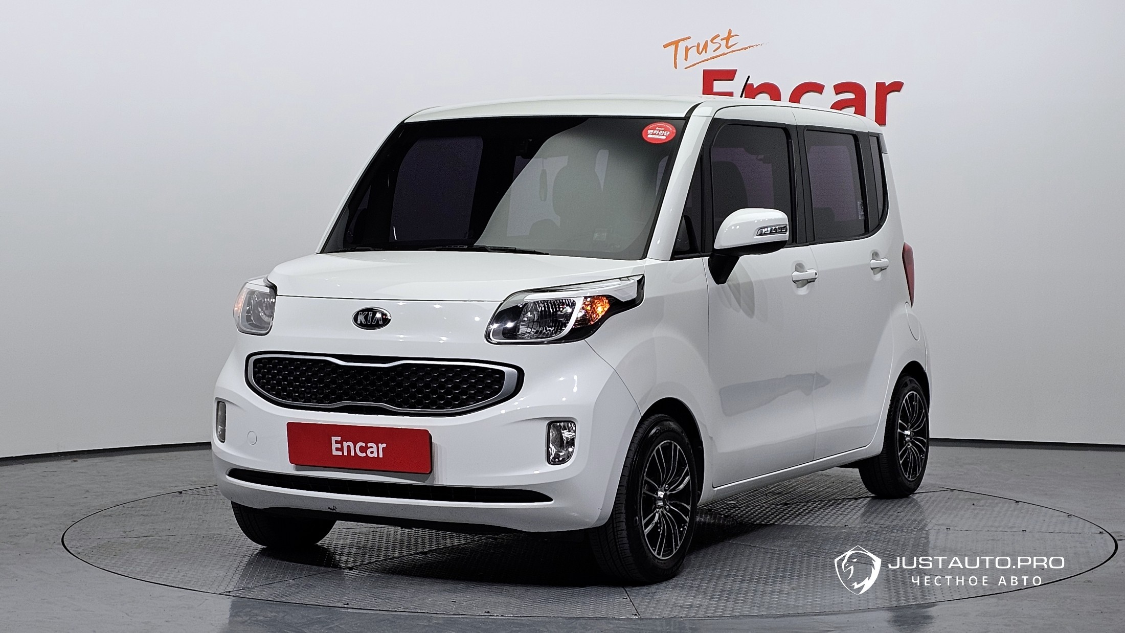 Автомобиль Kia RAY