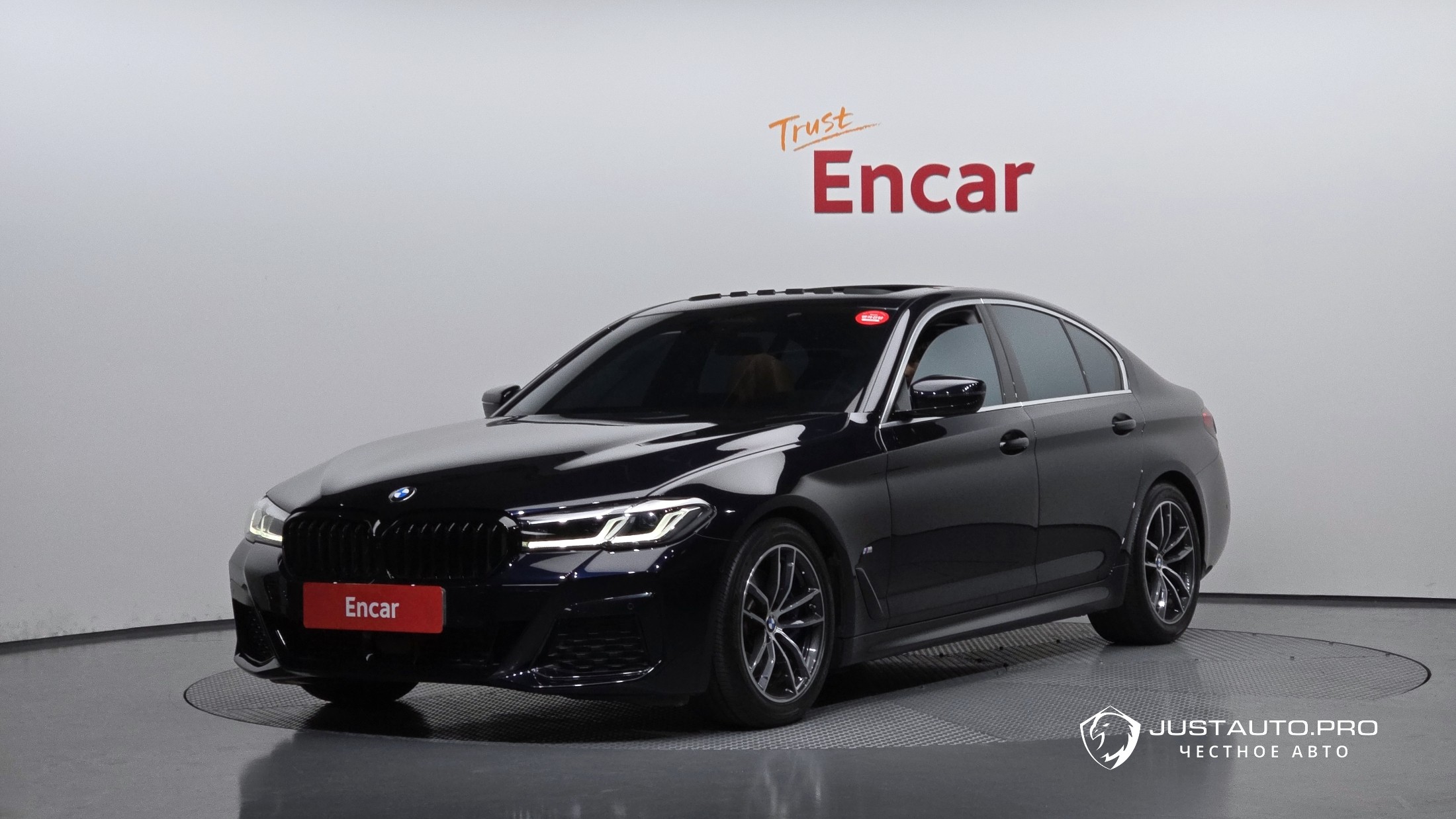 Автомобиль BMW 5-Series