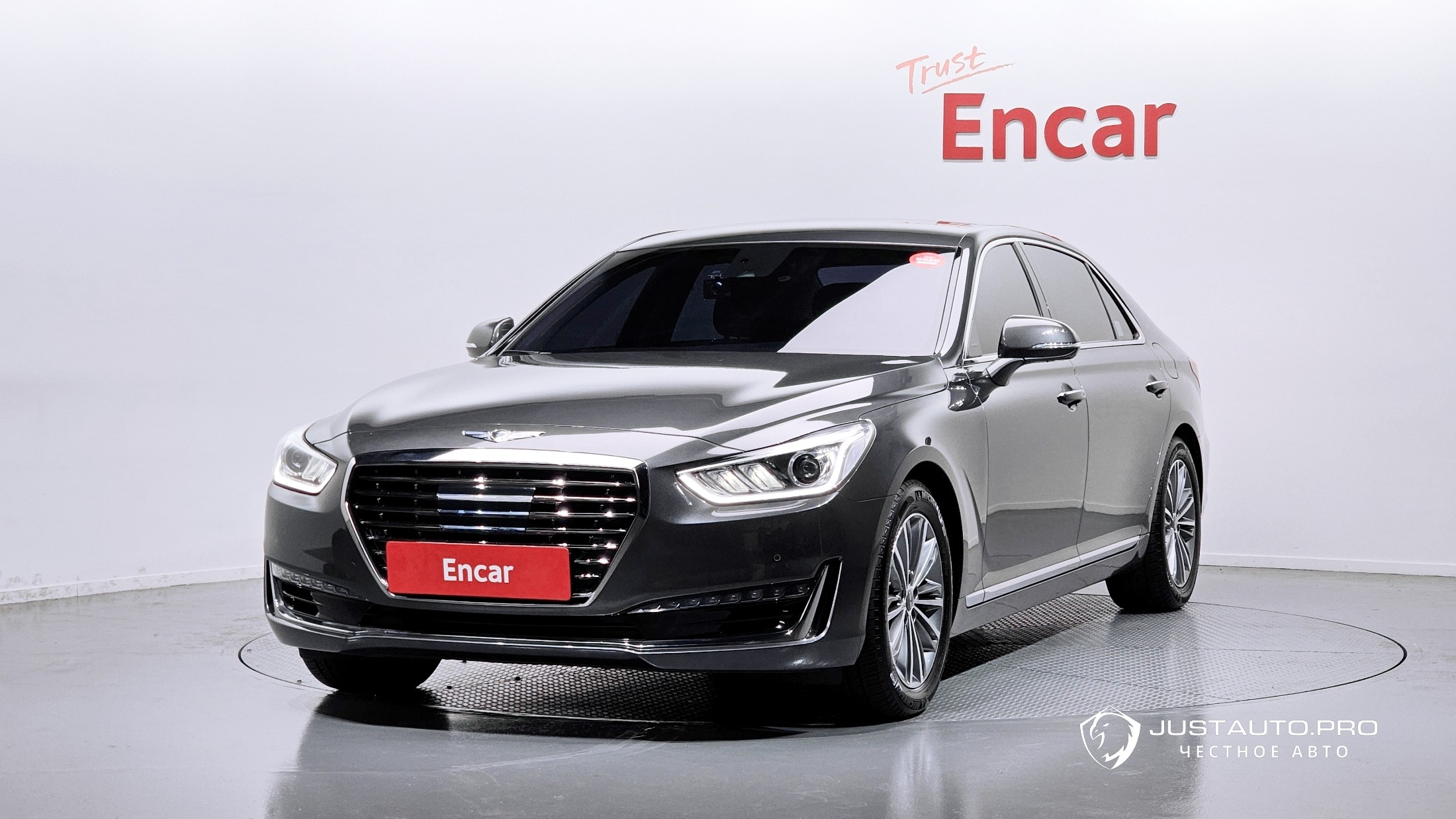 Автомобиль Genesis EQ900