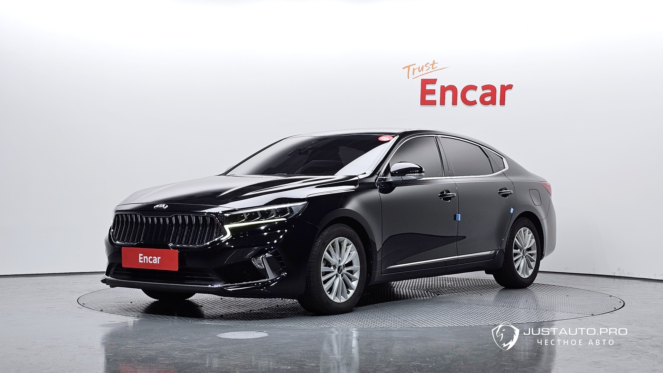 Автомобиль Kia K7