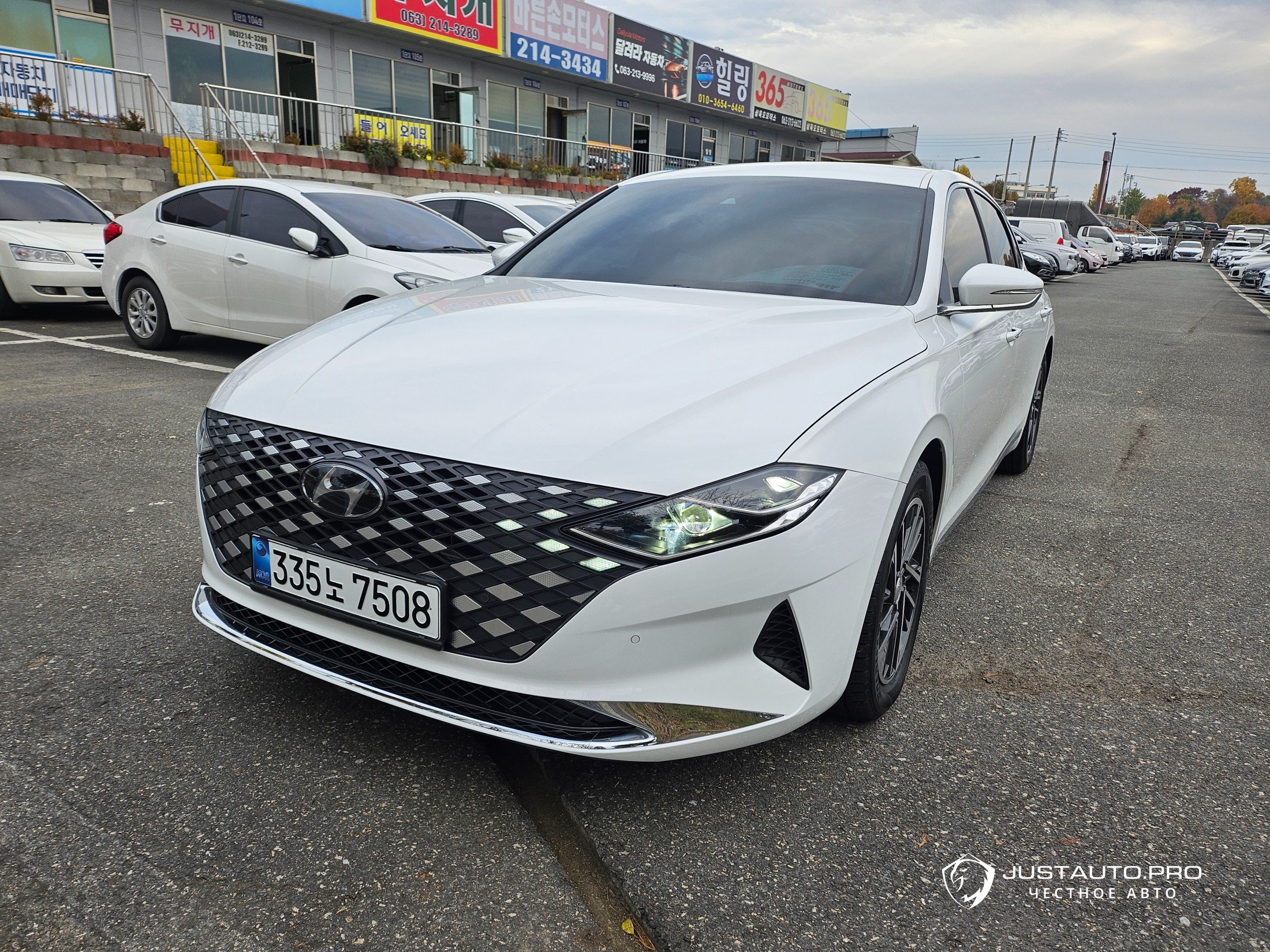 Автомобиль Hyundai Grandeur