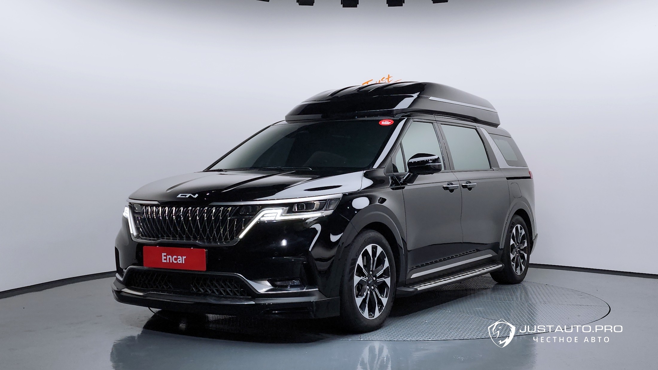 Автомобиль Kia Canival