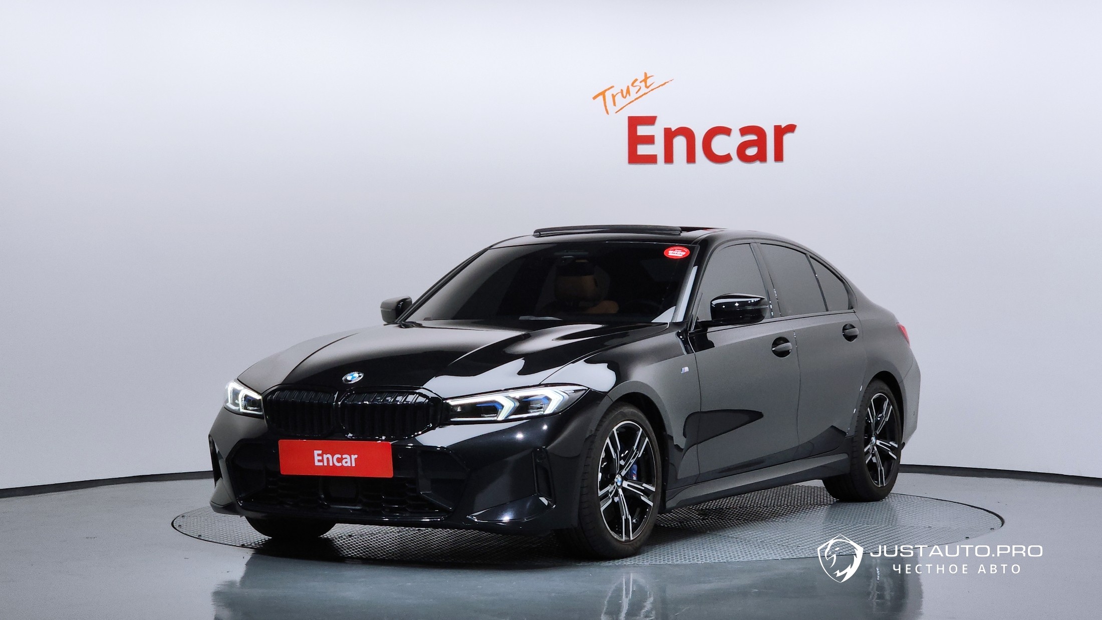 Автомобиль BMW 3-Series