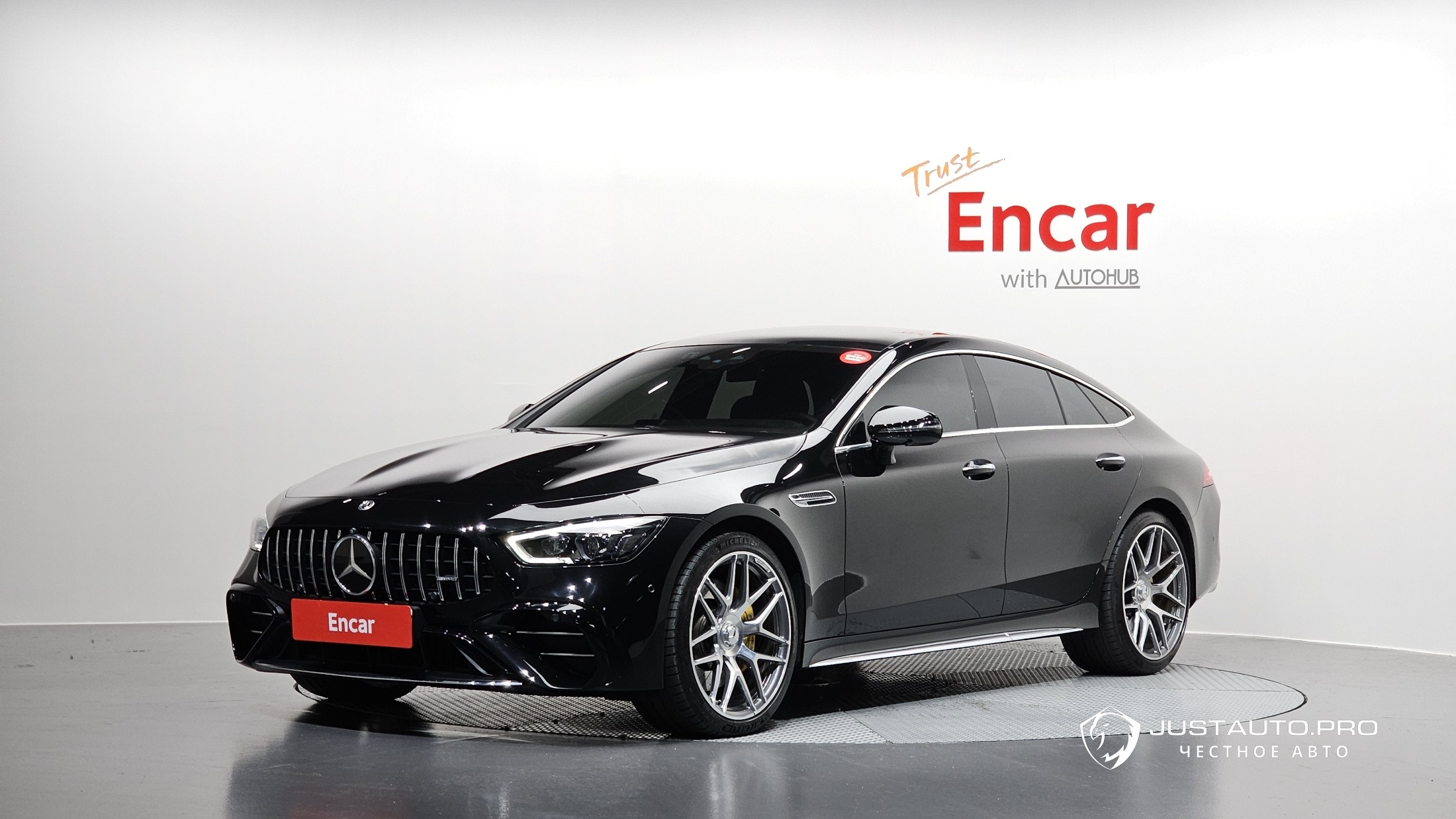 Автомобиль Mercedes-Benz AMG GT