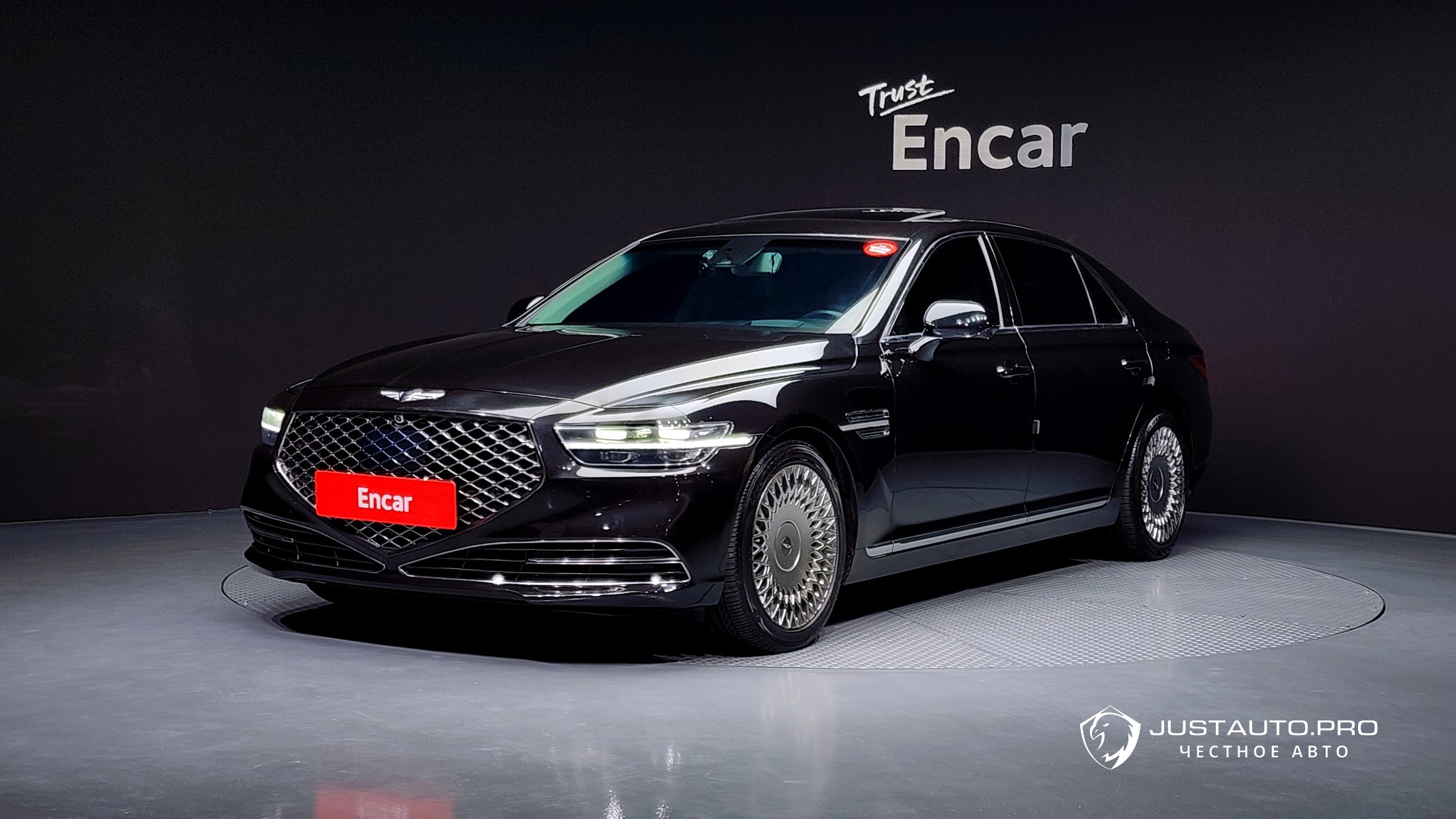 Автомобиль Genesis G90