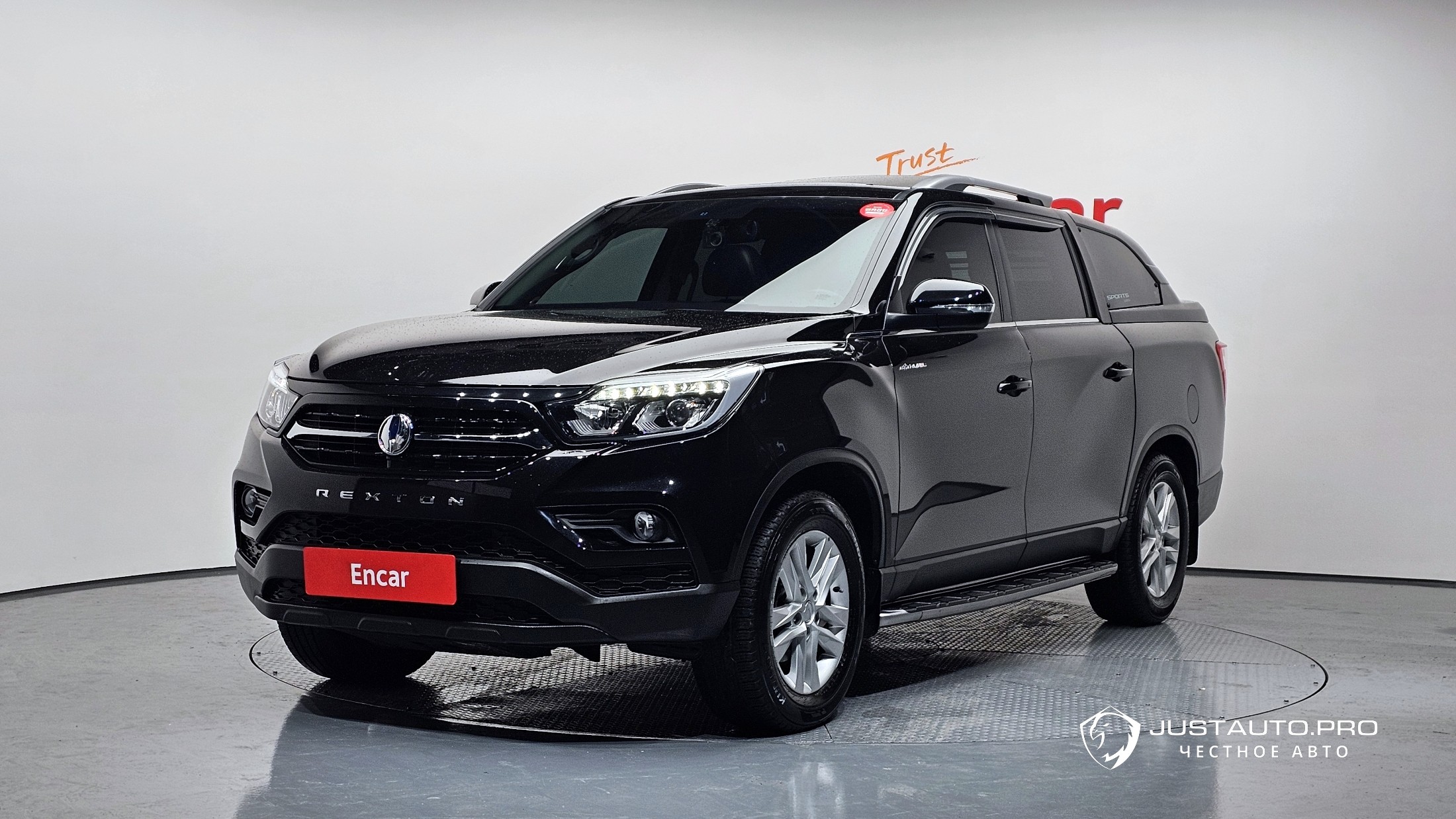 Автомобиль KG_Mobility_Ssangyong Rexton