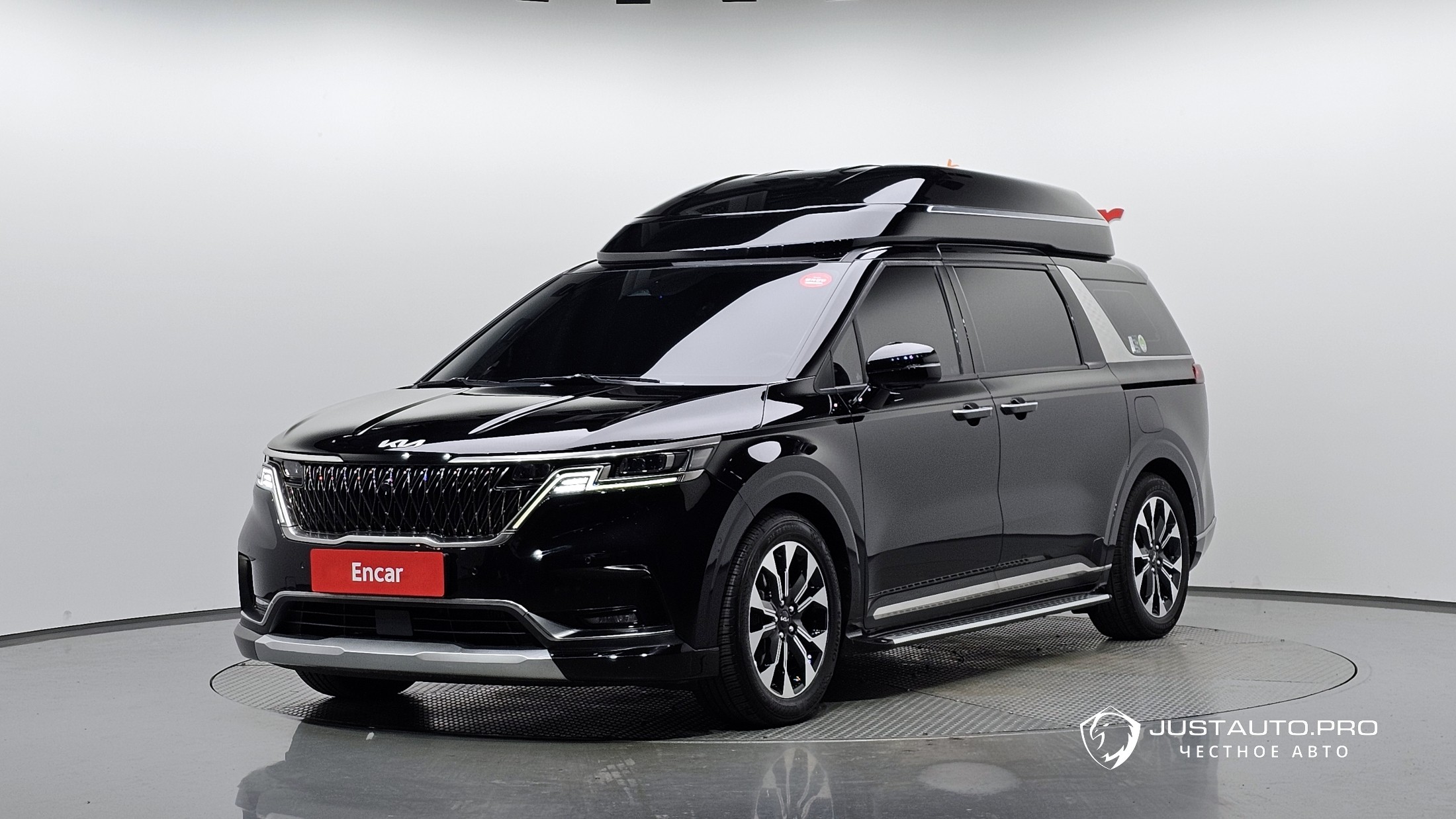 Автомобиль Kia Canival