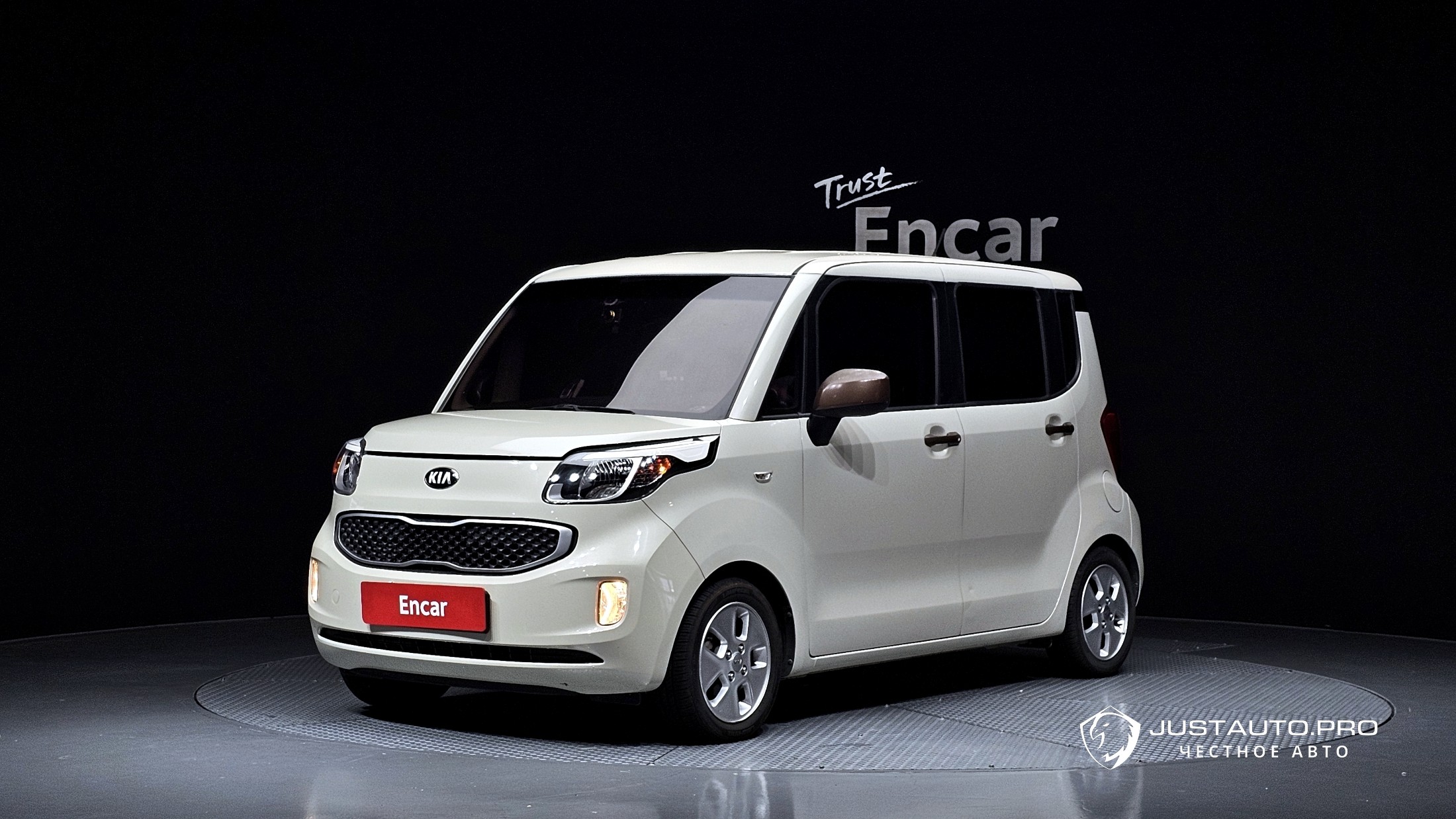 Автомобиль Kia RAY