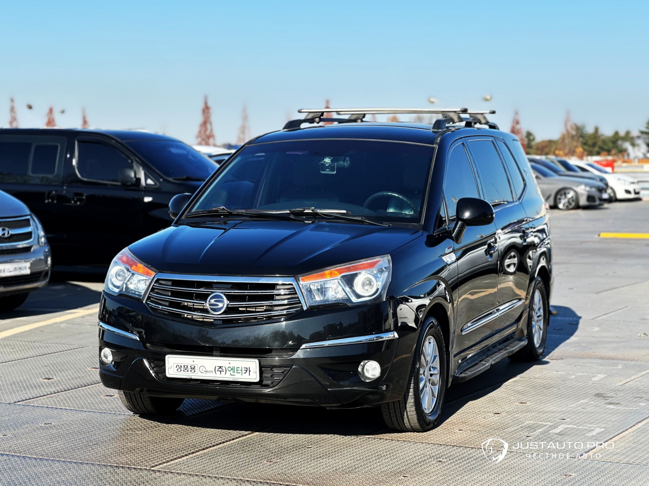 Автомобиль KG_Mobility_Ssangyong KORANDO