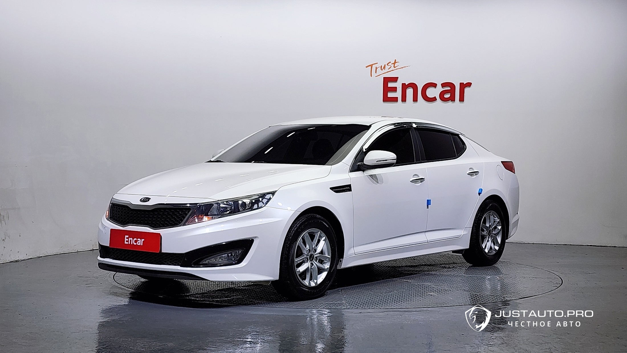 Автомобиль Kia K5