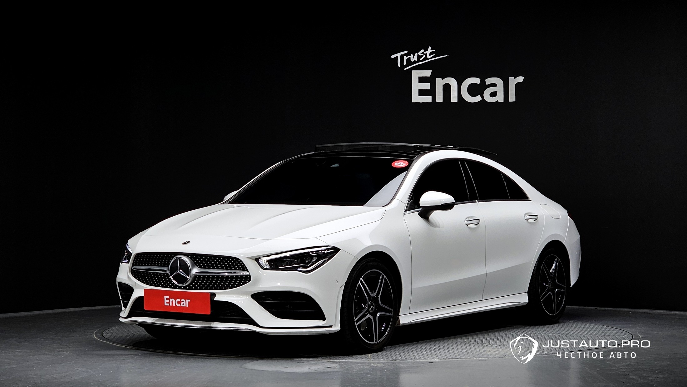 Автомобиль Mercedes-Benz CLA-Class