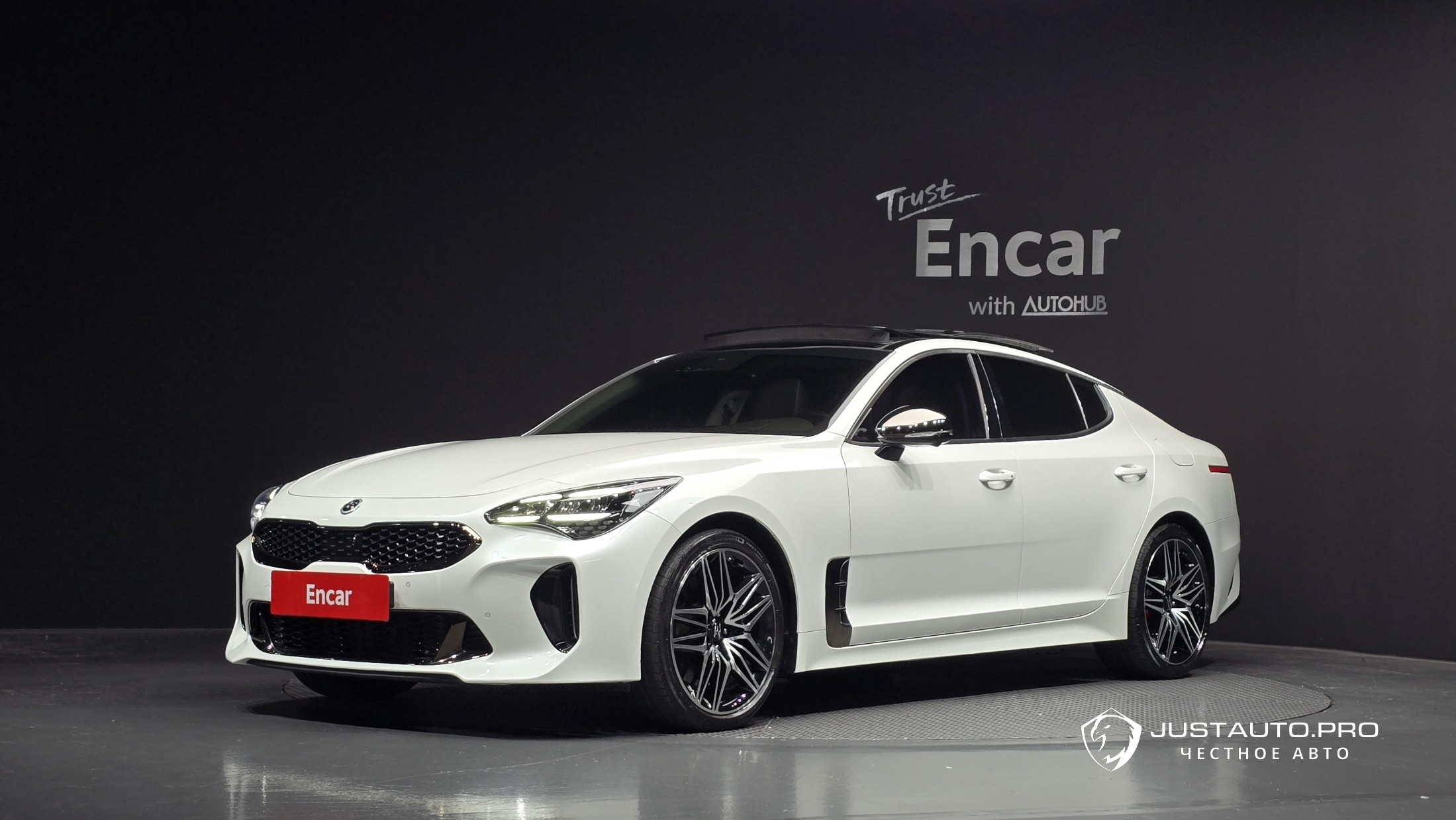 Автомобиль Kia Stinger