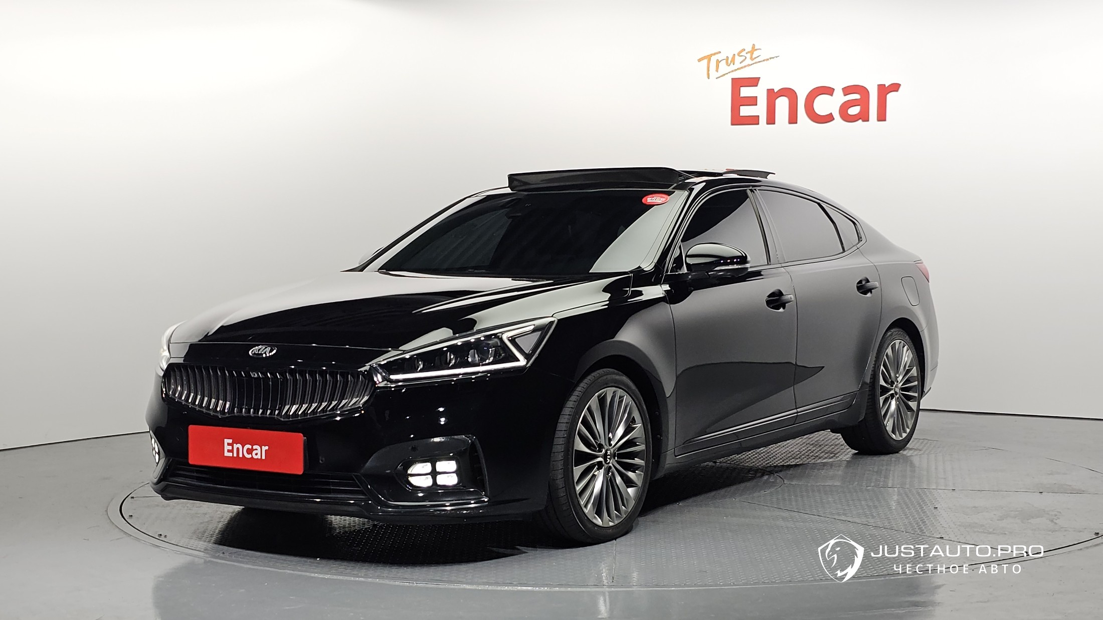 Автомобиль Kia K7