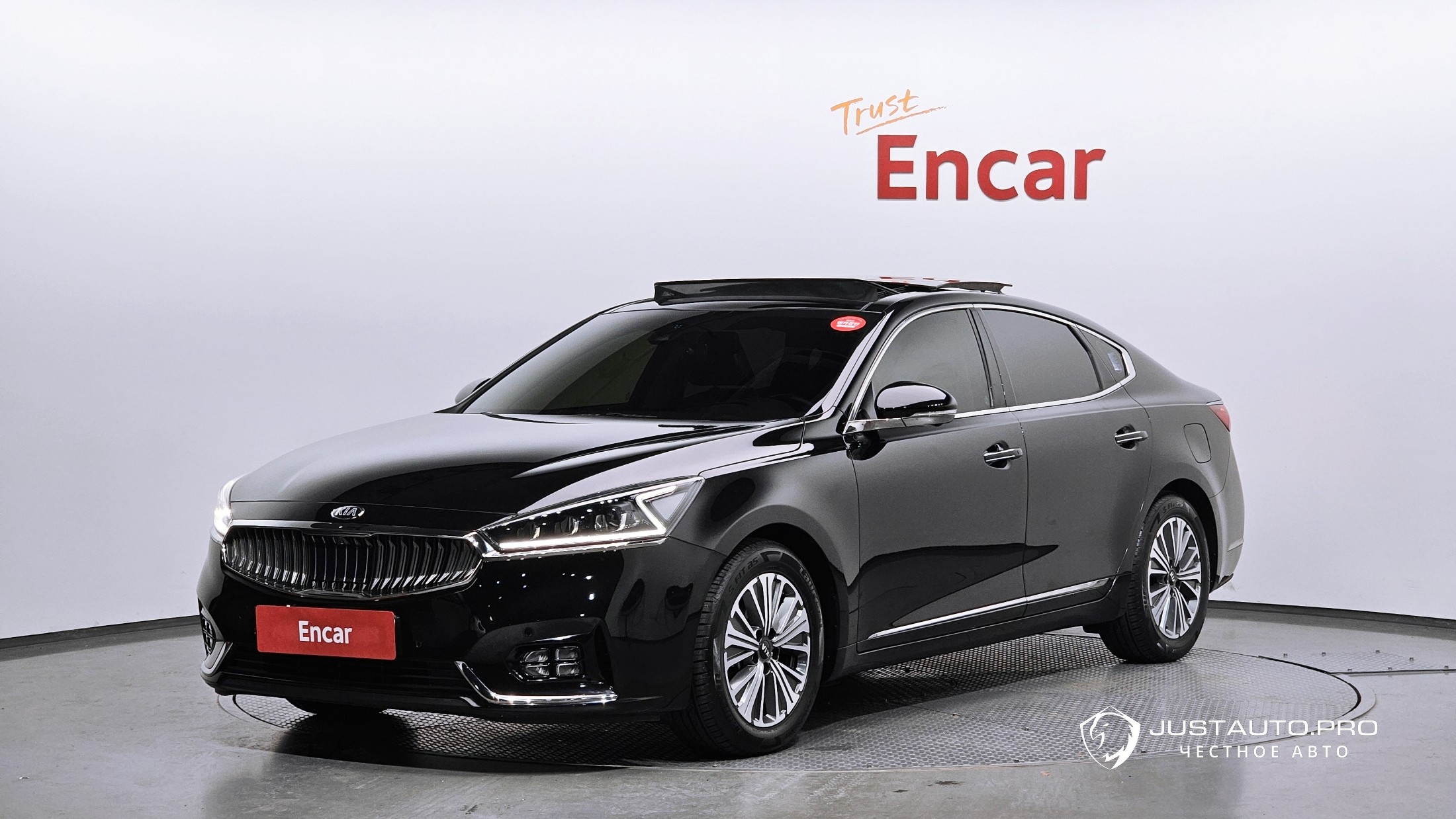 Автомобиль Kia K7