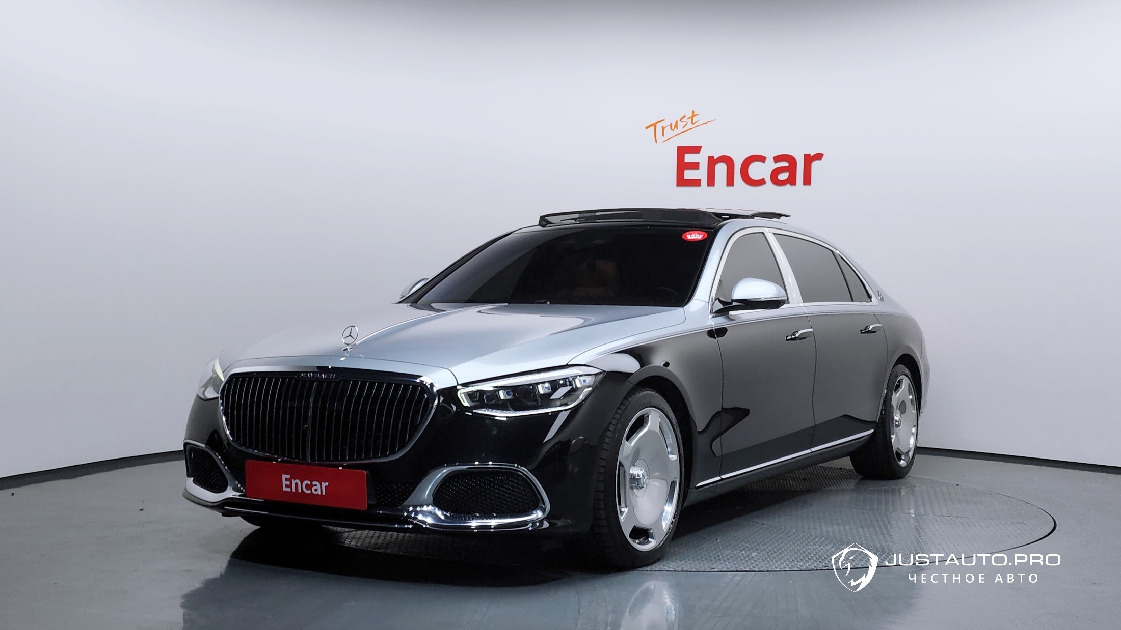 Автомобиль Mercedes-Benz S-Class