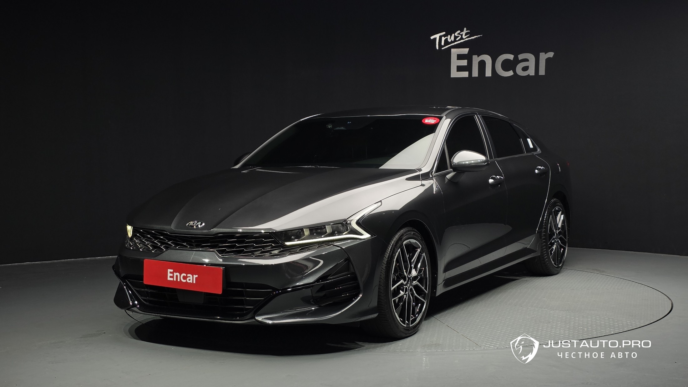 Автомобиль Kia K5