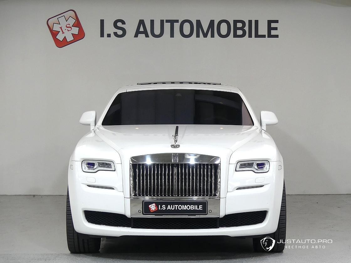 Автомобиль Rolls-Royce Ghost