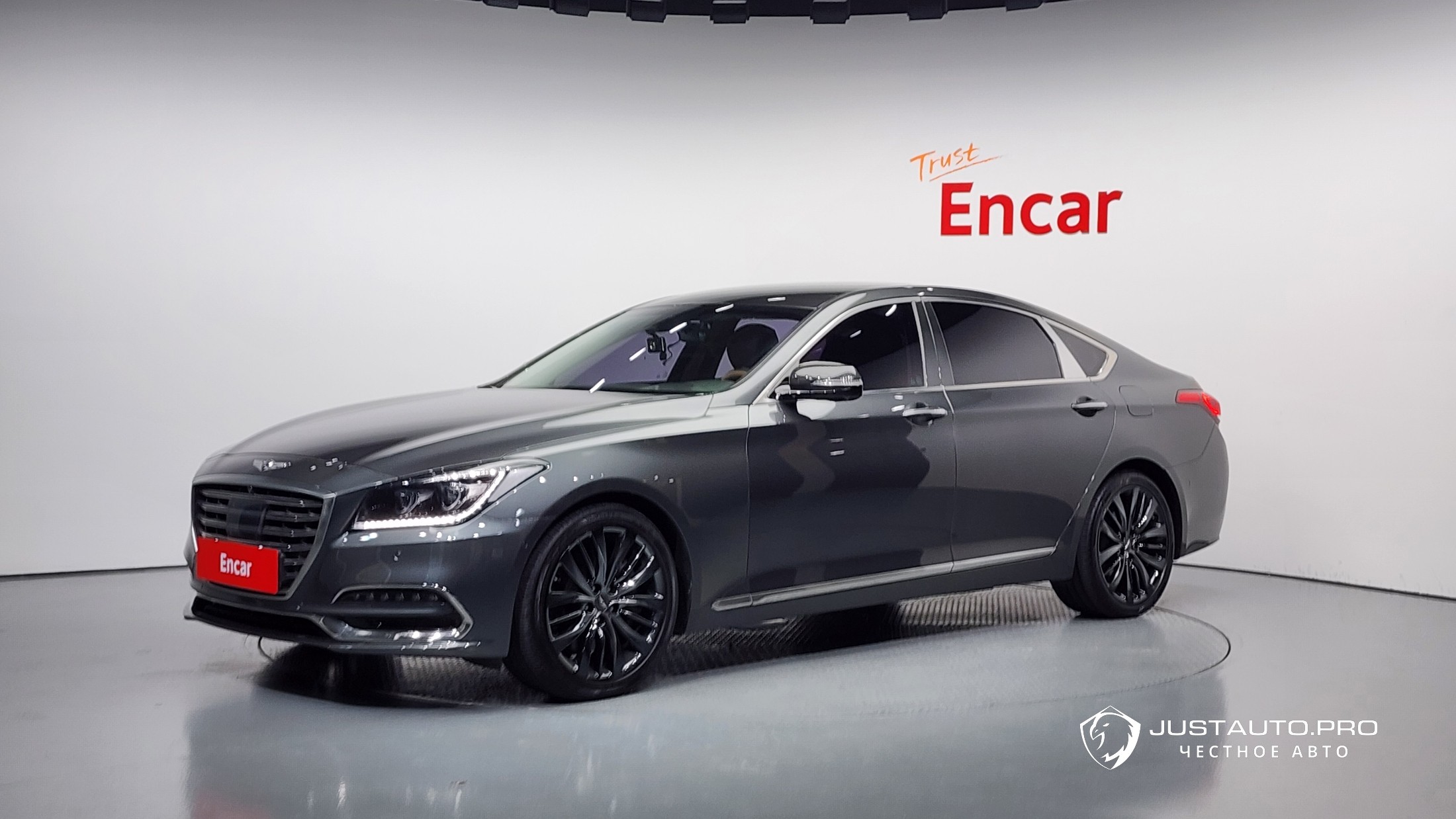 Автомобиль Genesis G80