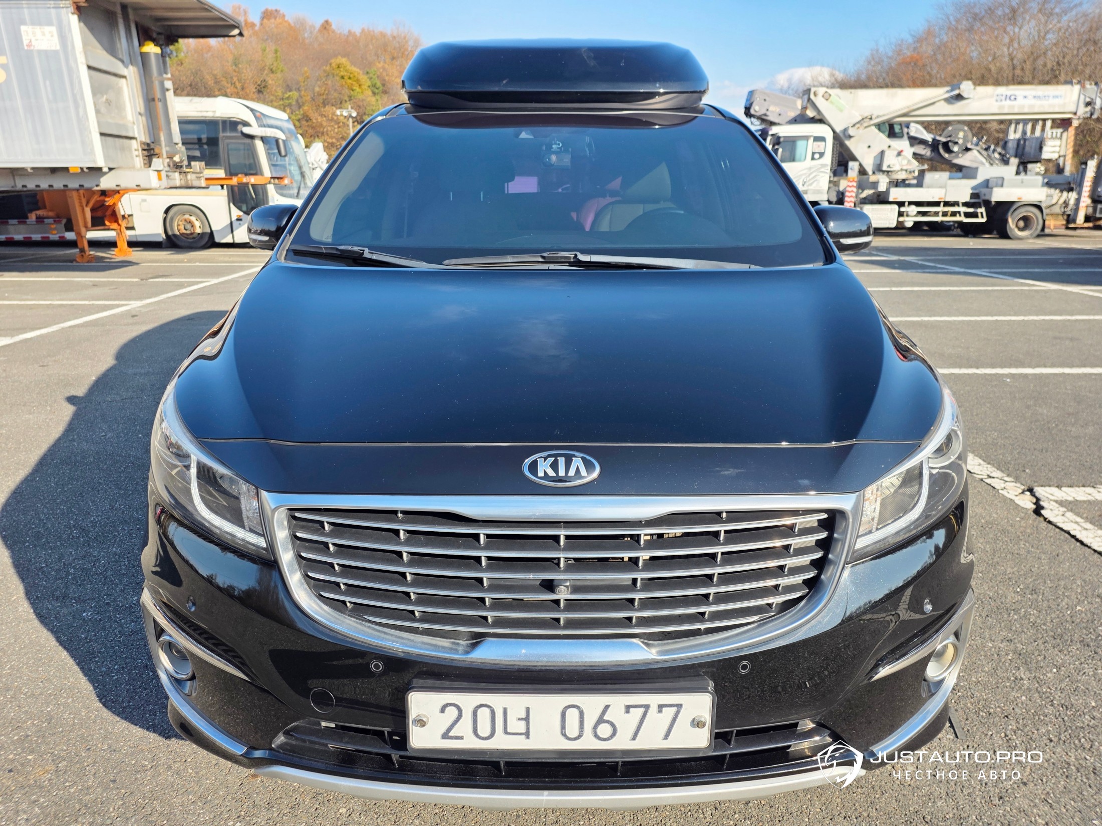 Автомобиль Kia Canival