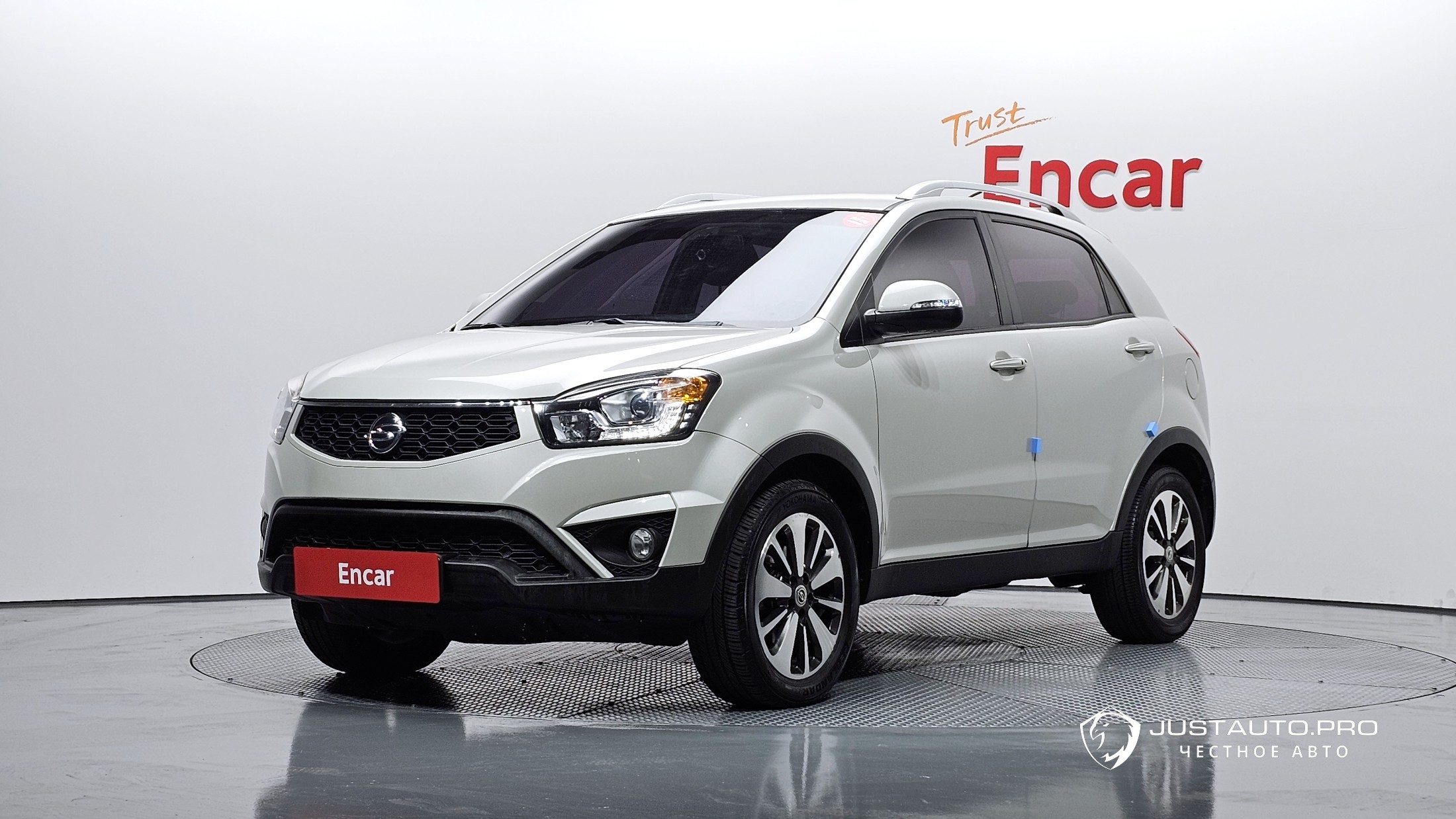 Автомобиль KG_Mobility_Ssangyong KORANDO