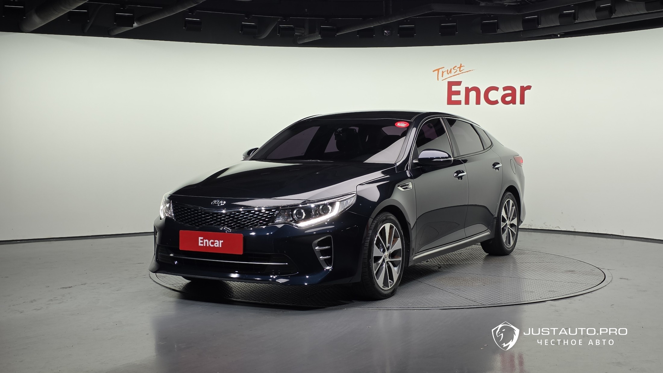 Автомобиль Kia K5