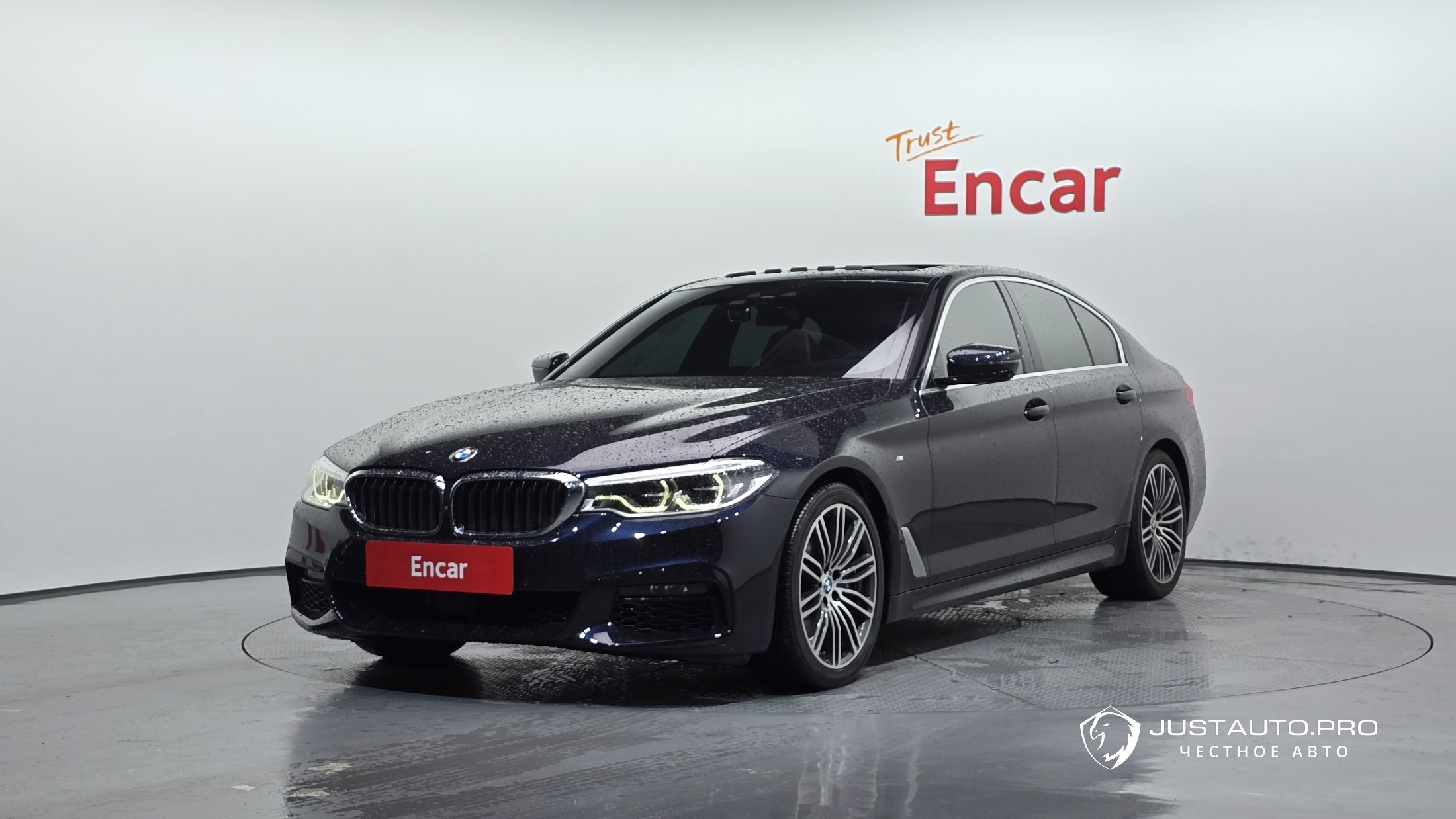 Автомобиль BMW 5-Series