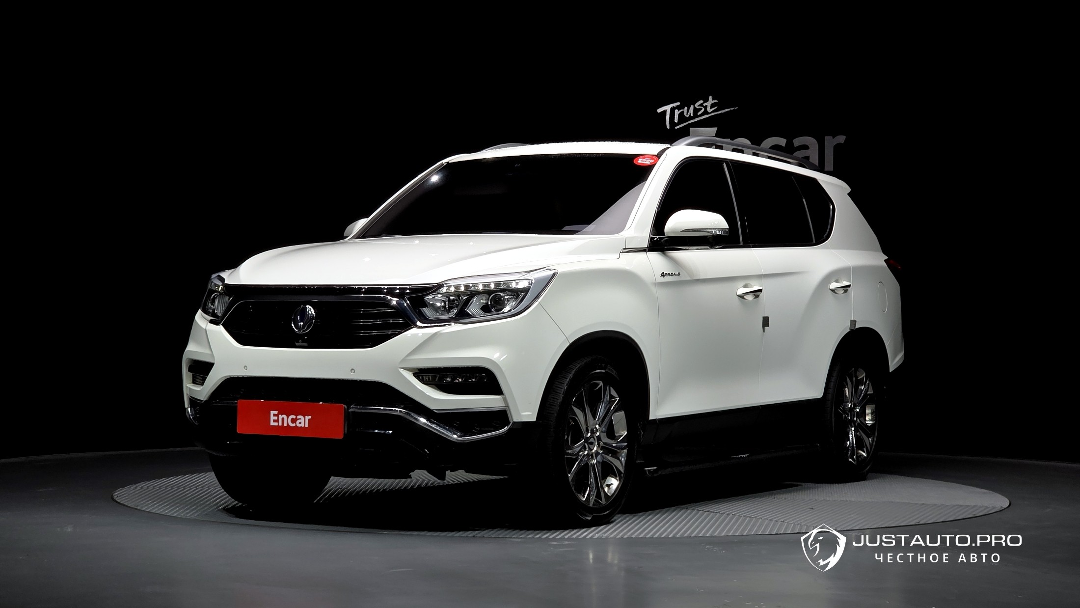 Автомобиль KG_Mobility_Ssangyong Rexton