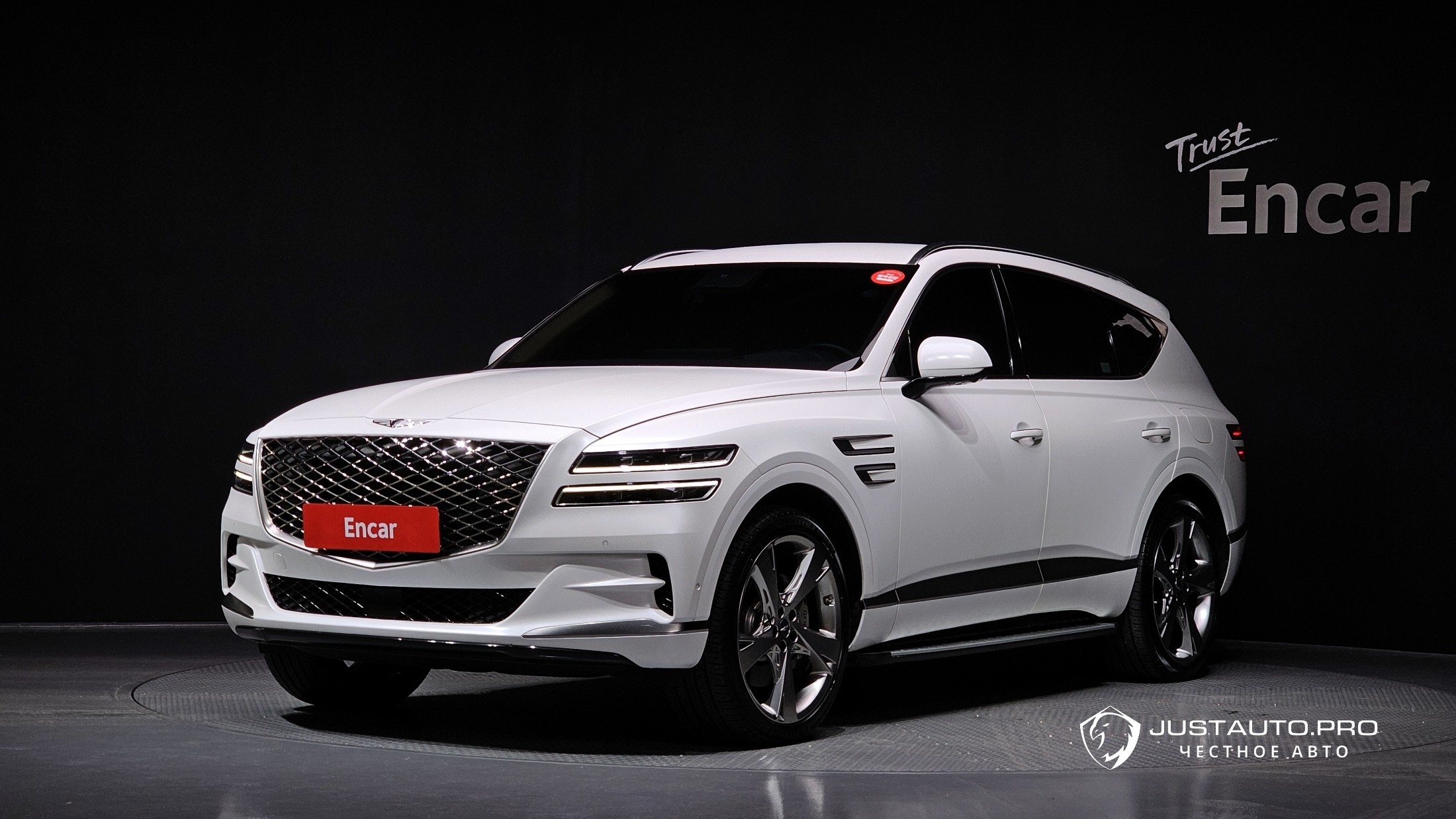 Автомобиль Genesis GV80