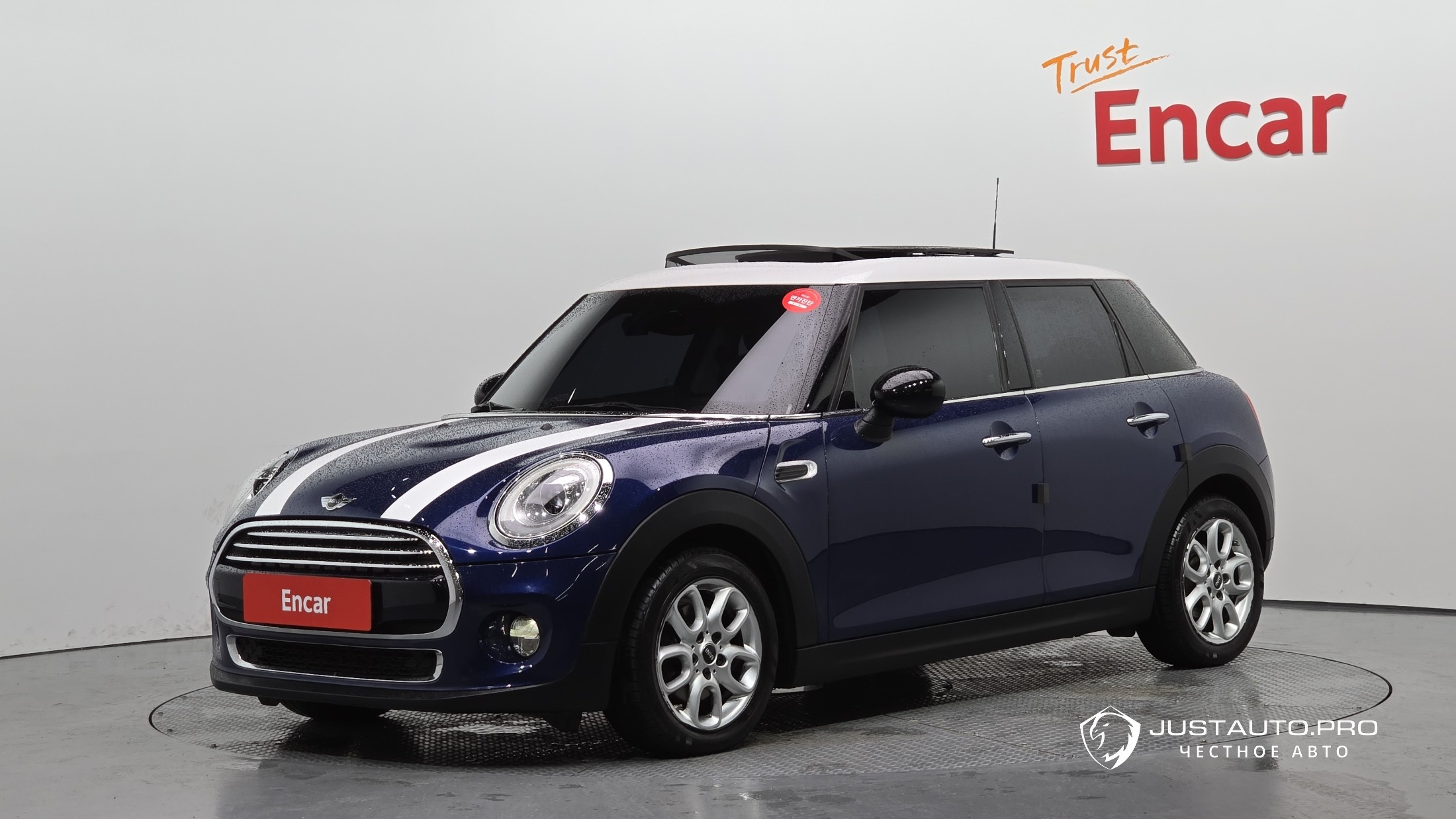 Автомобиль Mini Cooper