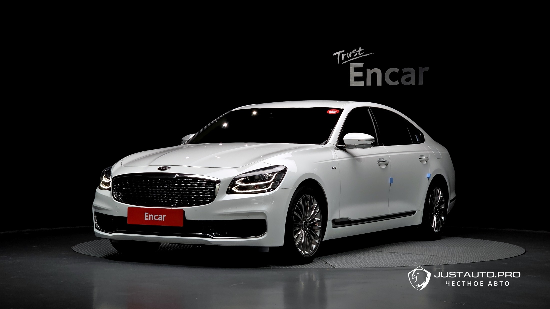 Автомобиль Kia K9