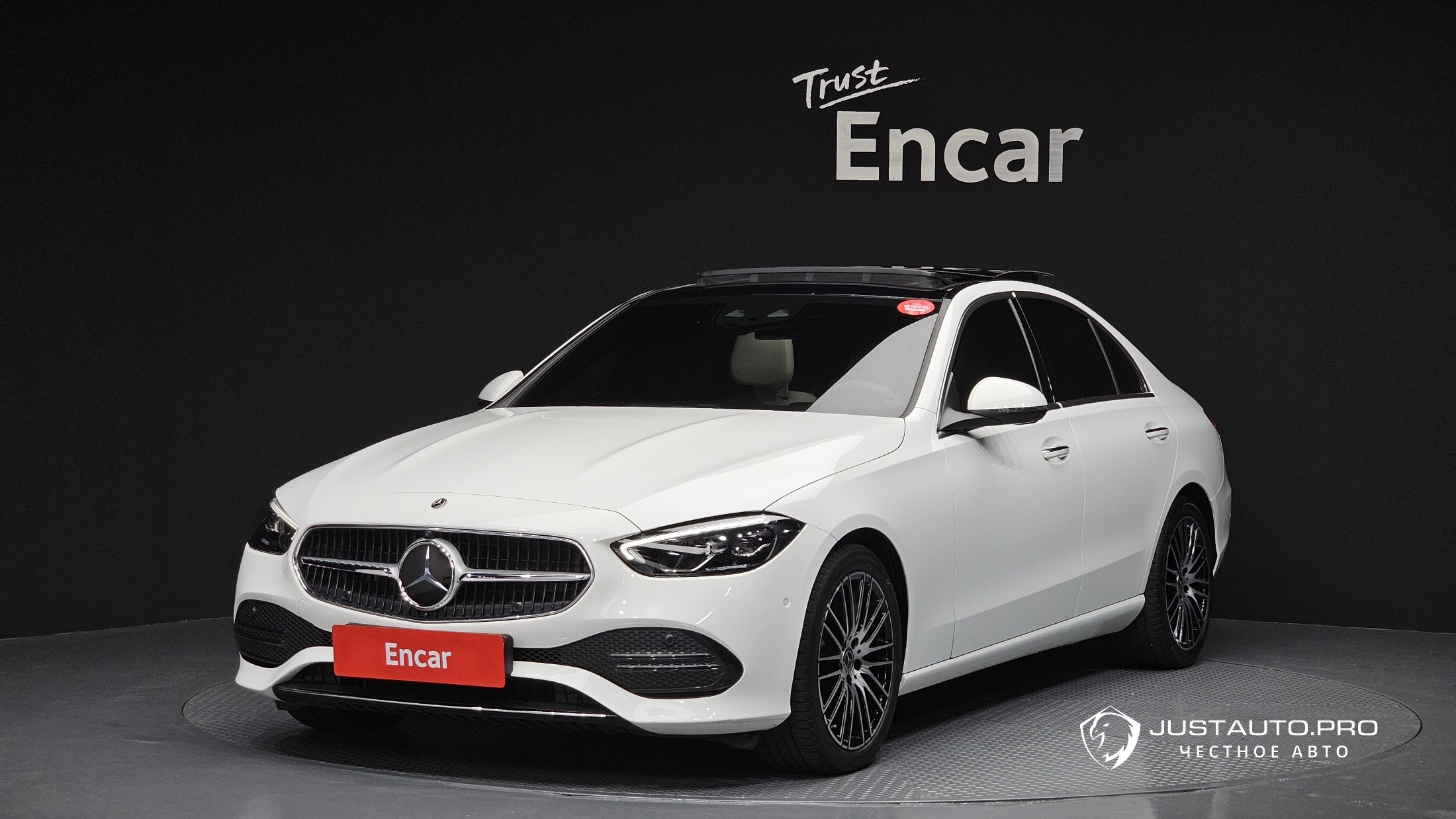 Автомобиль Mercedes-Benz C-Class