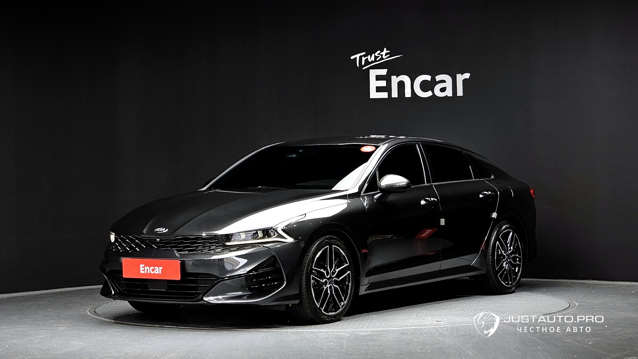 Автомобиль Kia K5