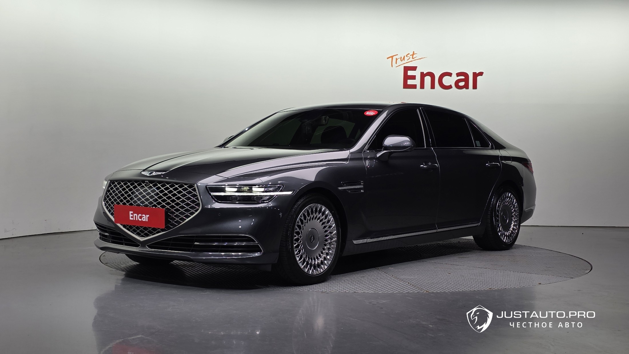 Автомобиль Genesis G90