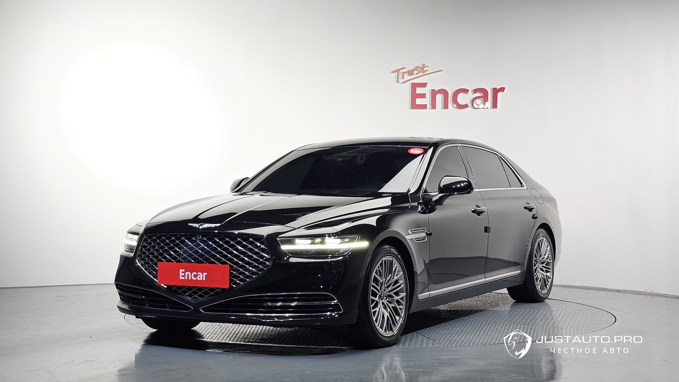 Автомобиль Genesis G90