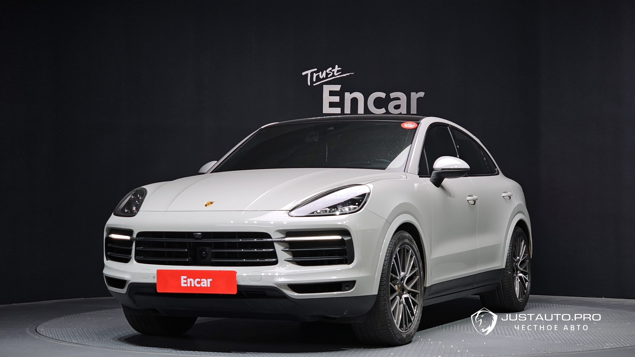 Автомобиль Porsche Cayenne