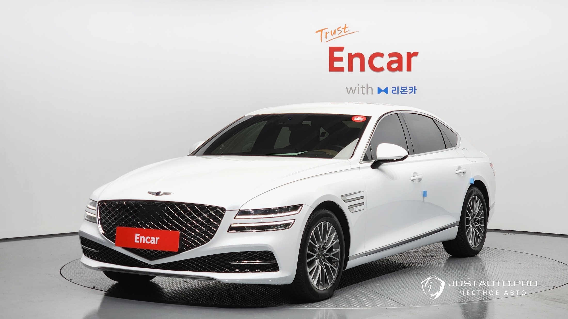 Автомобиль Genesis G80