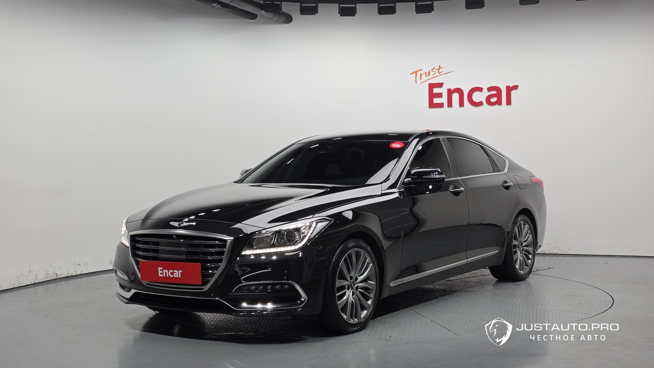 Автомобиль Genesis G80