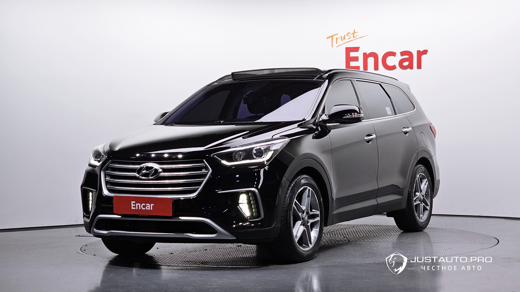 Автомобиль Hyundai Maxcruz