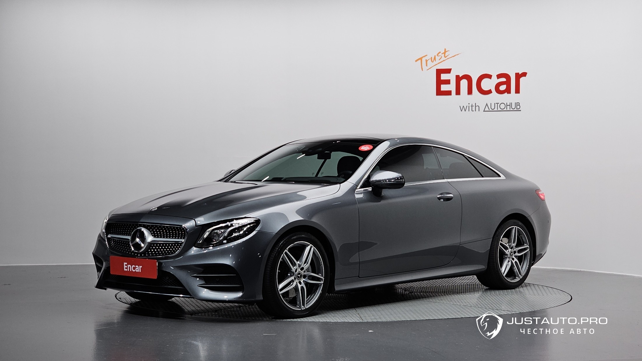 Автомобиль Mercedes-Benz E-Class