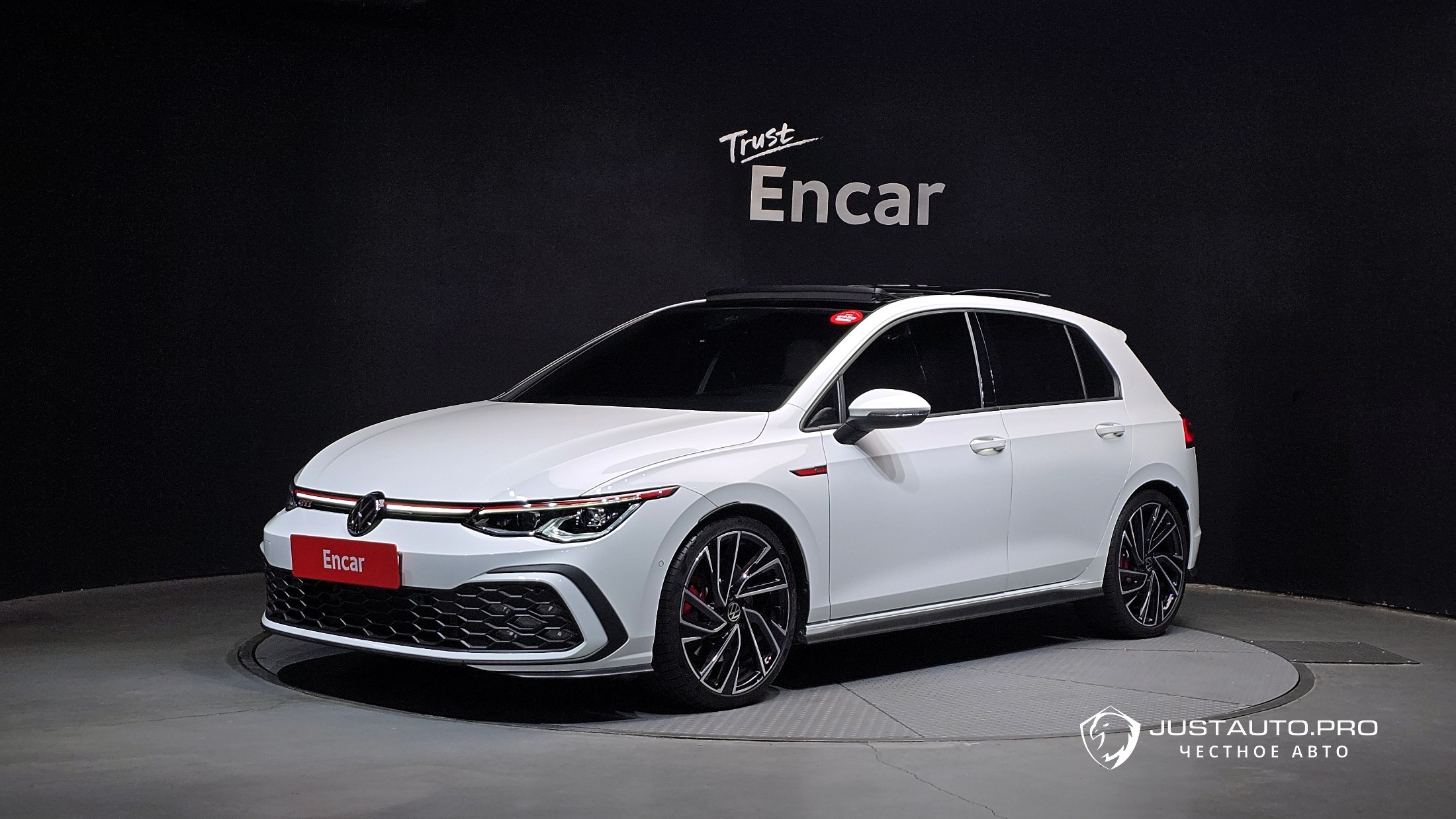 Автомобиль Volkswagen Golf