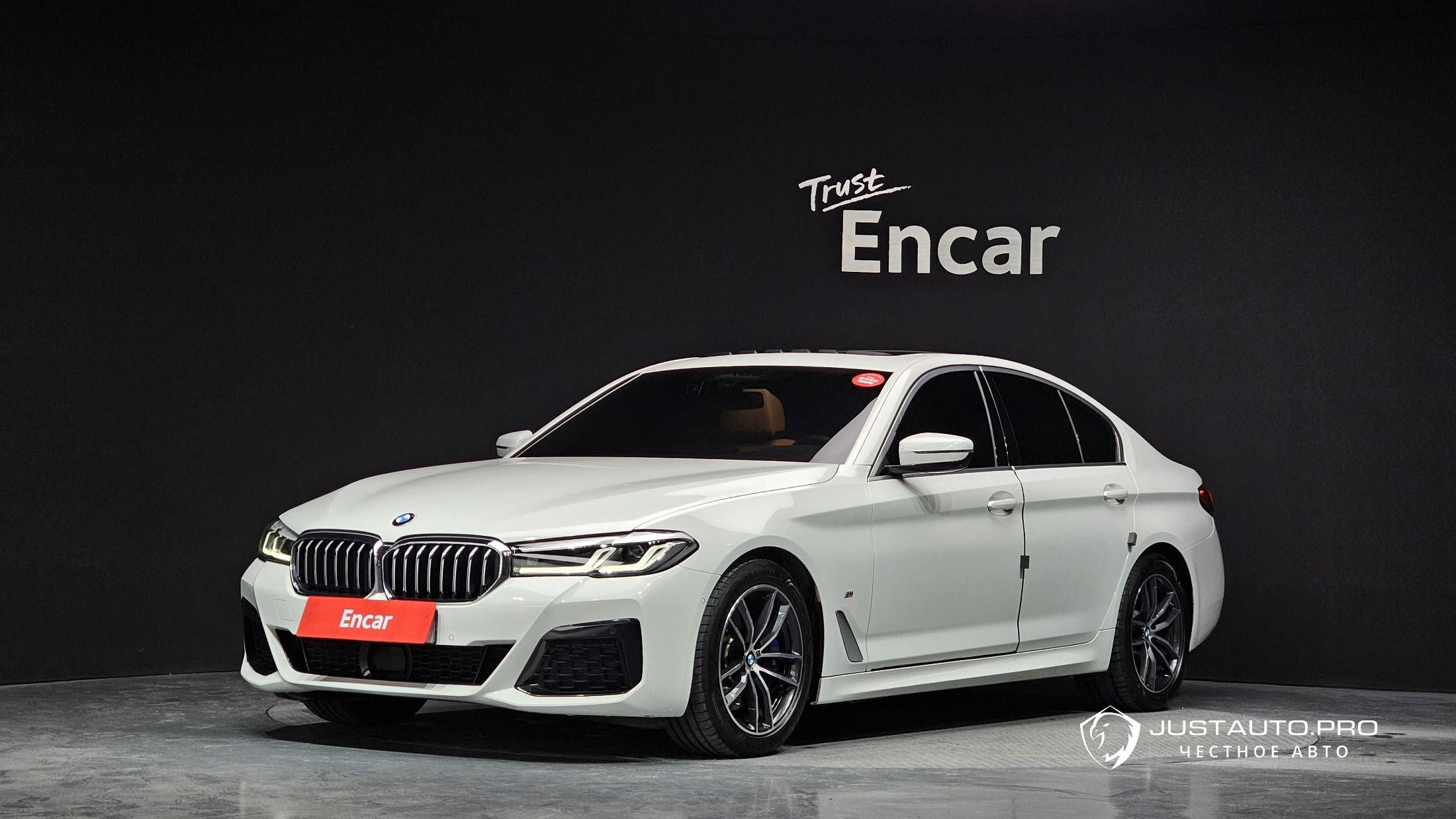 Автомобиль BMW 5-Series