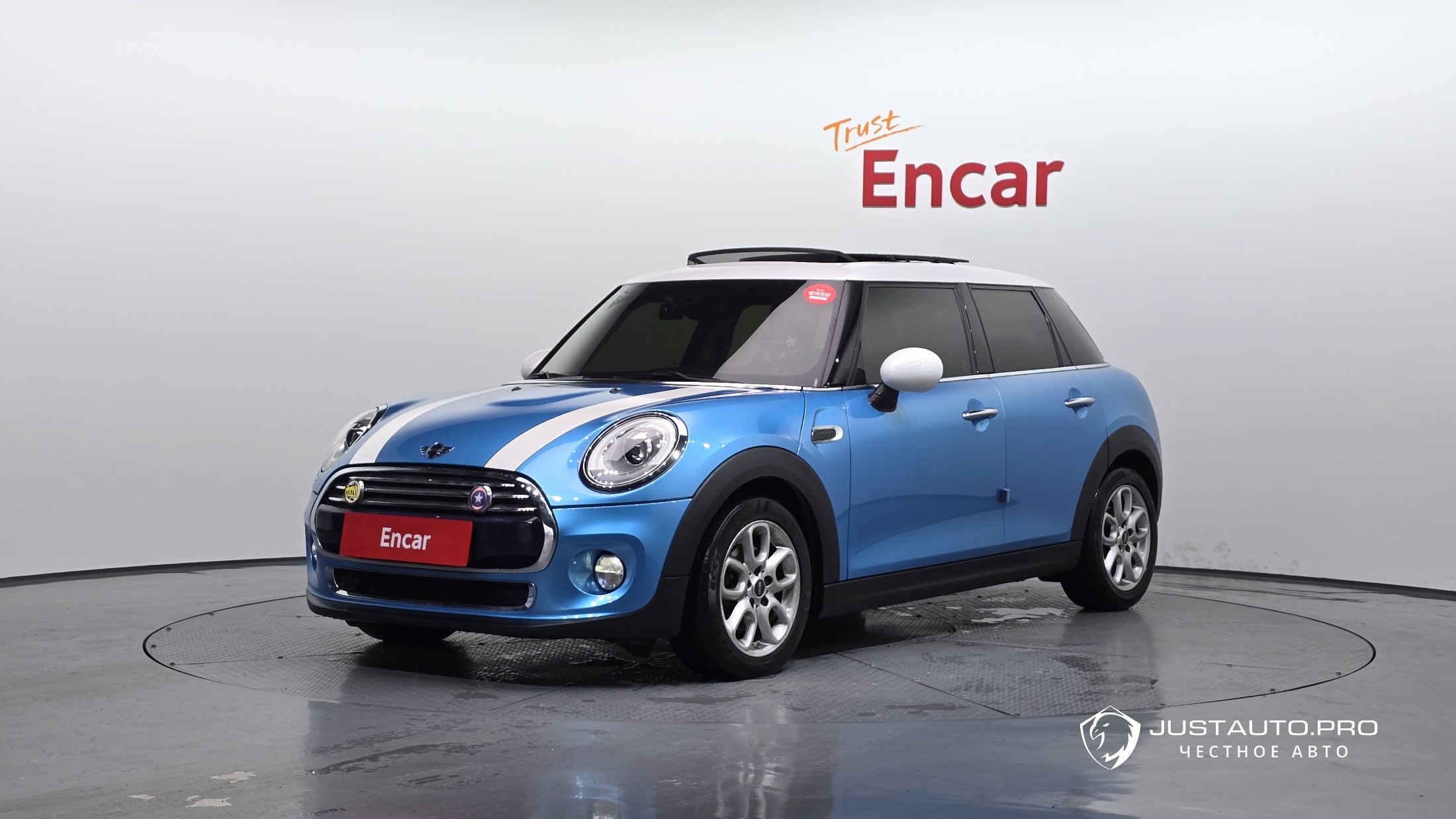 Автомобиль Mini Cooper