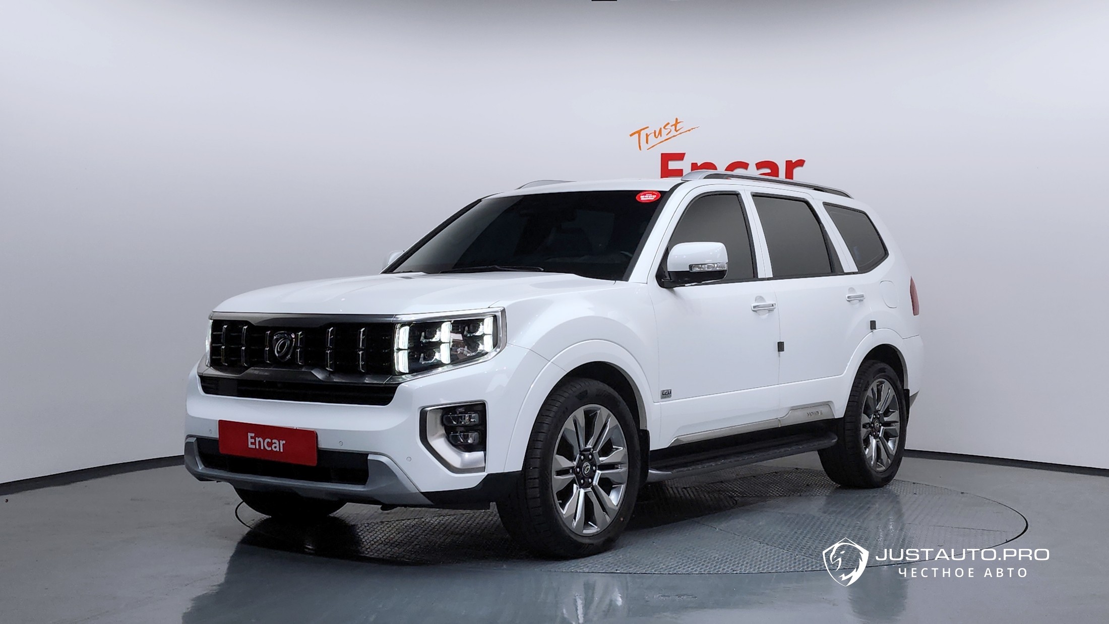 Автомобиль Kia Mohave