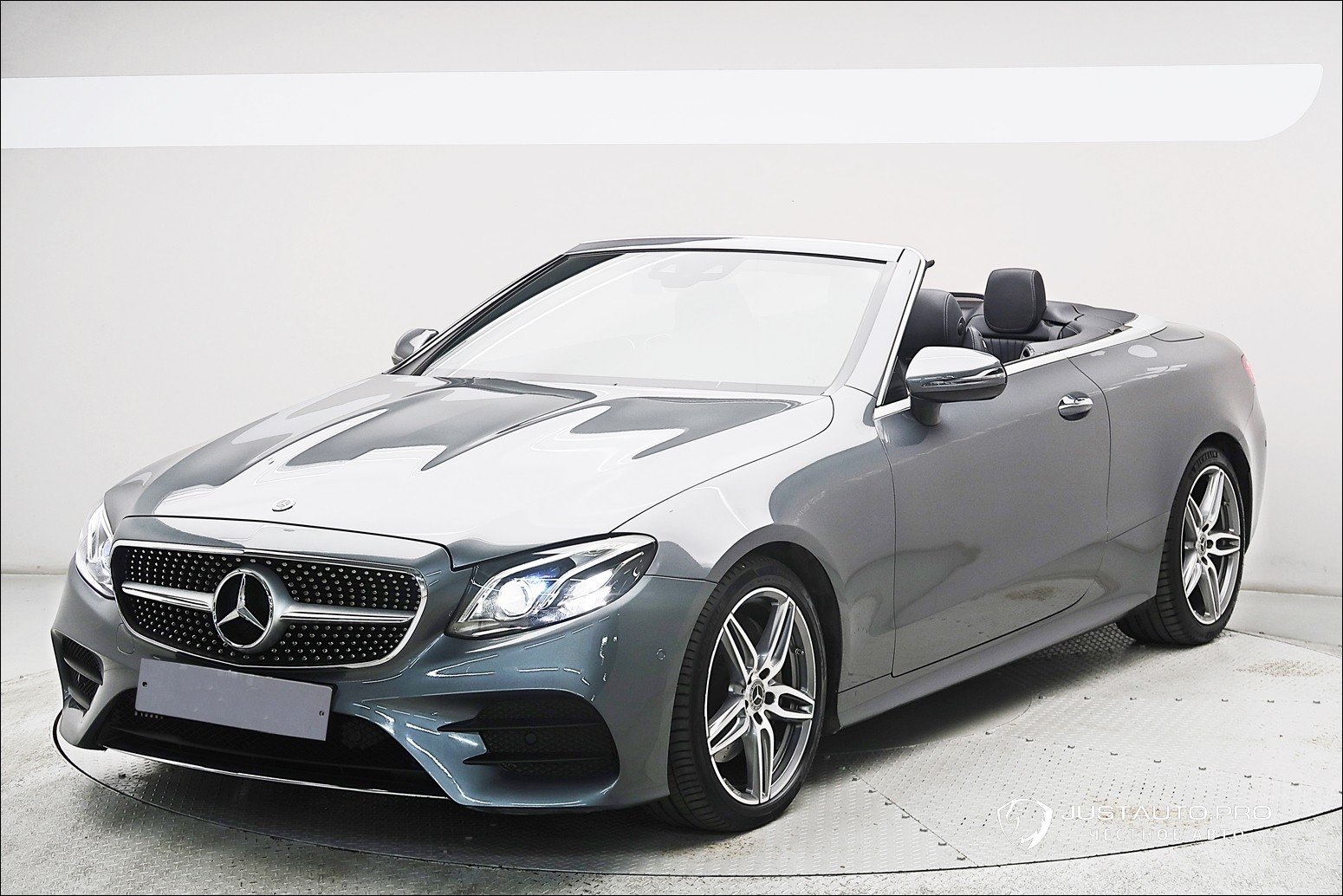 Автомобиль Mercedes-Benz E-Class